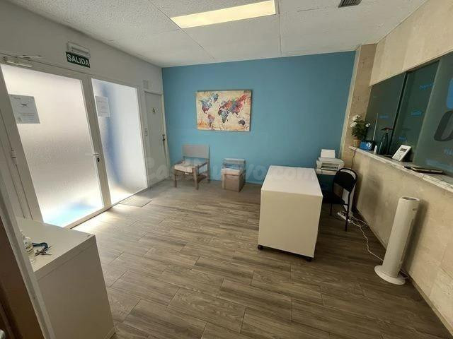 LOCAL COMERCIAL CON 166M2 EN RENTABILIDAD - foto 2