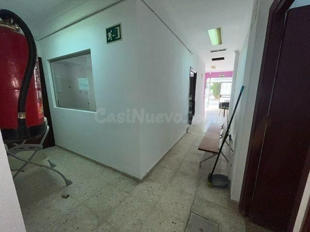 Oficina 147m² en alquiler - Centro - foto 5