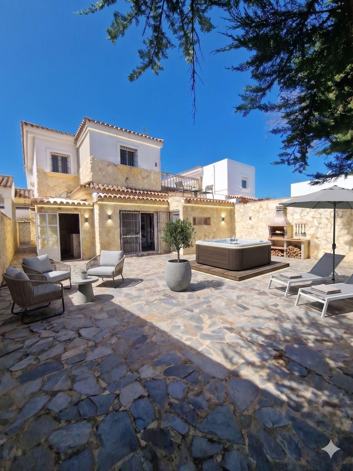 ✨ ¡El lienzo en blanco que buscabas: Chalet diáfano de 148 m - foto 2