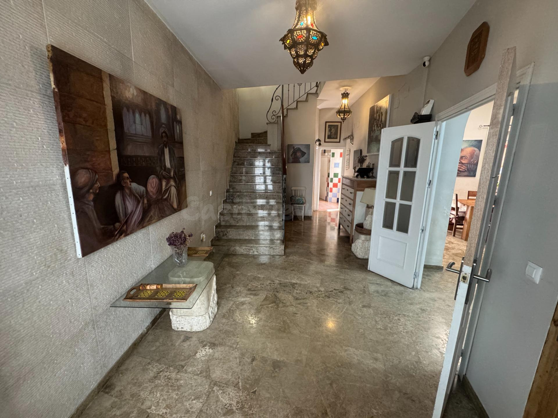 CASA JUNTO A LA PLAZA DE LA CORREDERA EN CÓRDOBA