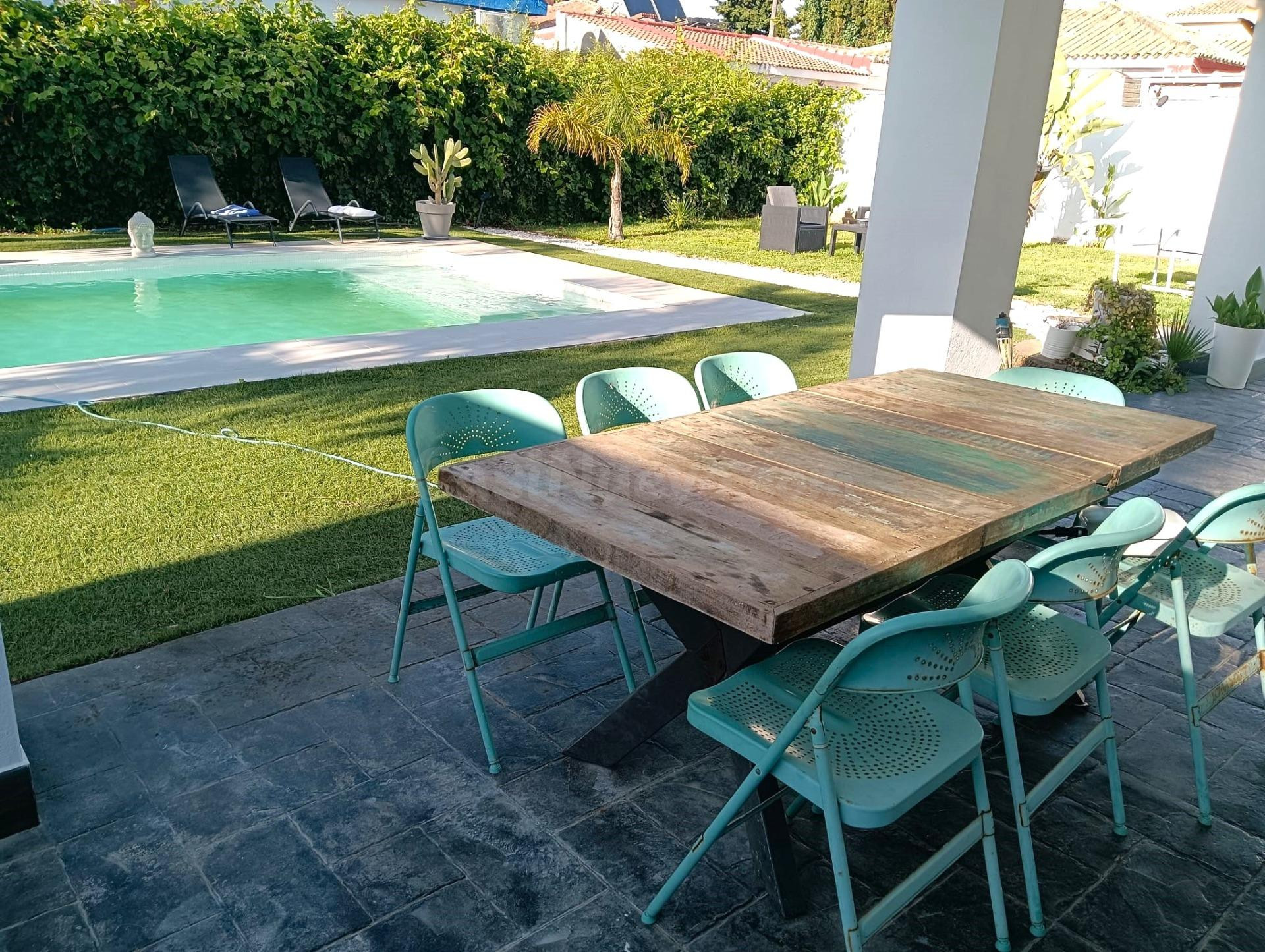 ✨ ¡Exclusividad y relax! Chalet urbano con piscina de diseño - foto 4