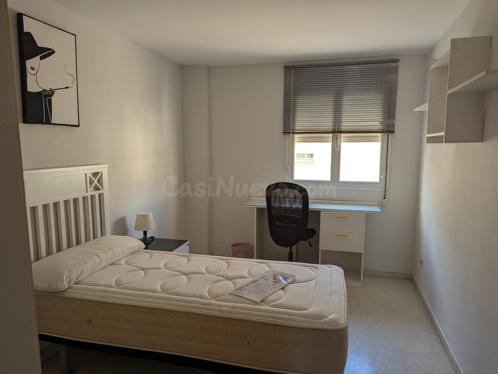 SE ALQUILA habitación  EN PISO PARA ESTUDIANTE