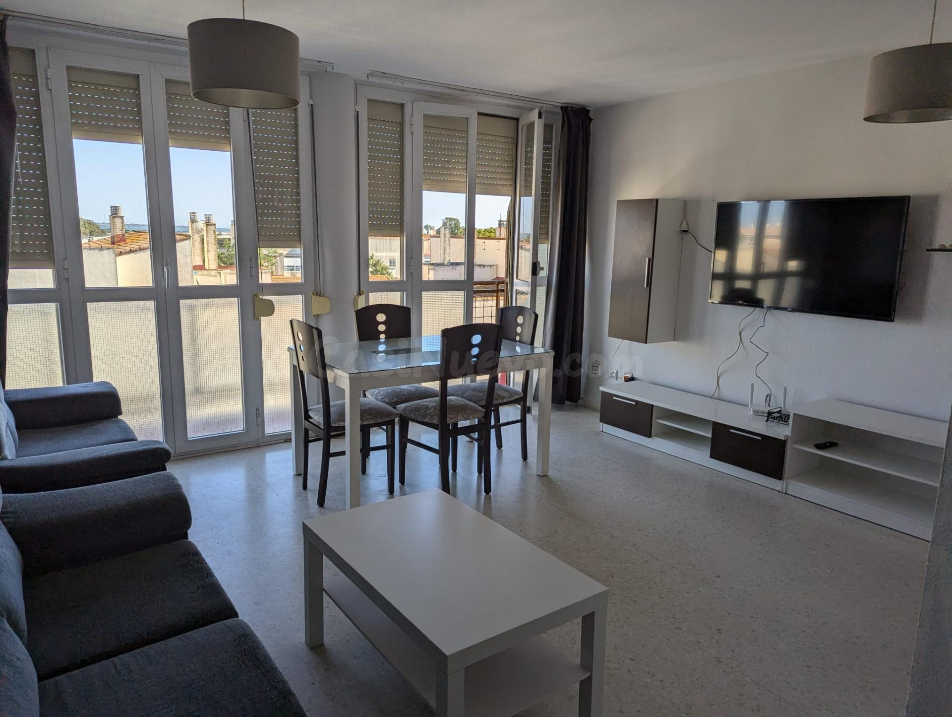 SE ALQUILA habitación EN PISO PARA ESTUDIANTE - foto 3