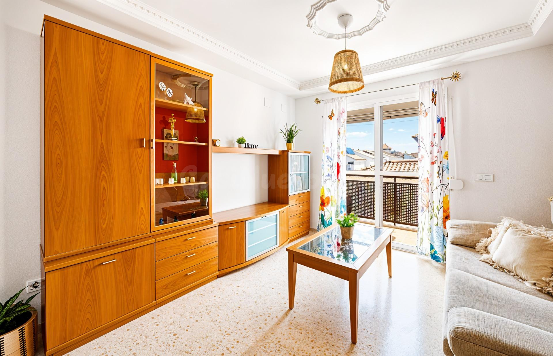 ‍‍‍ Ideal para familias: Piso funcional de 3 dormitorios y 2 - foto 2