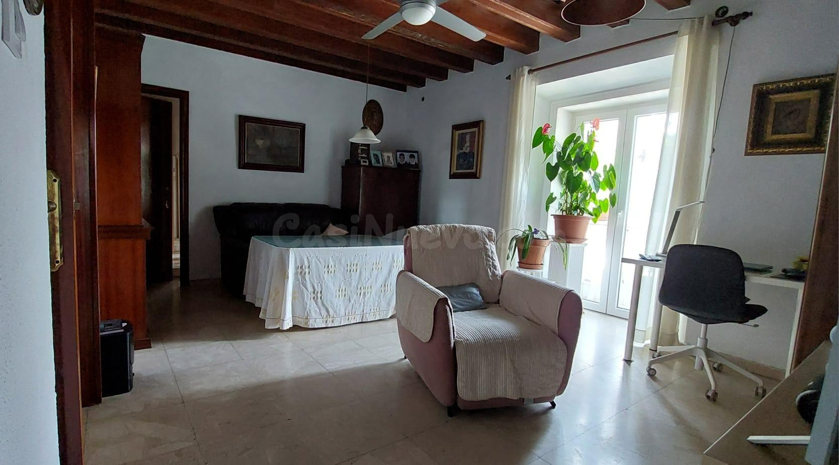 Exclusivo piso de esquina con 6 balcones y vistas a la Bahía en la Alameda