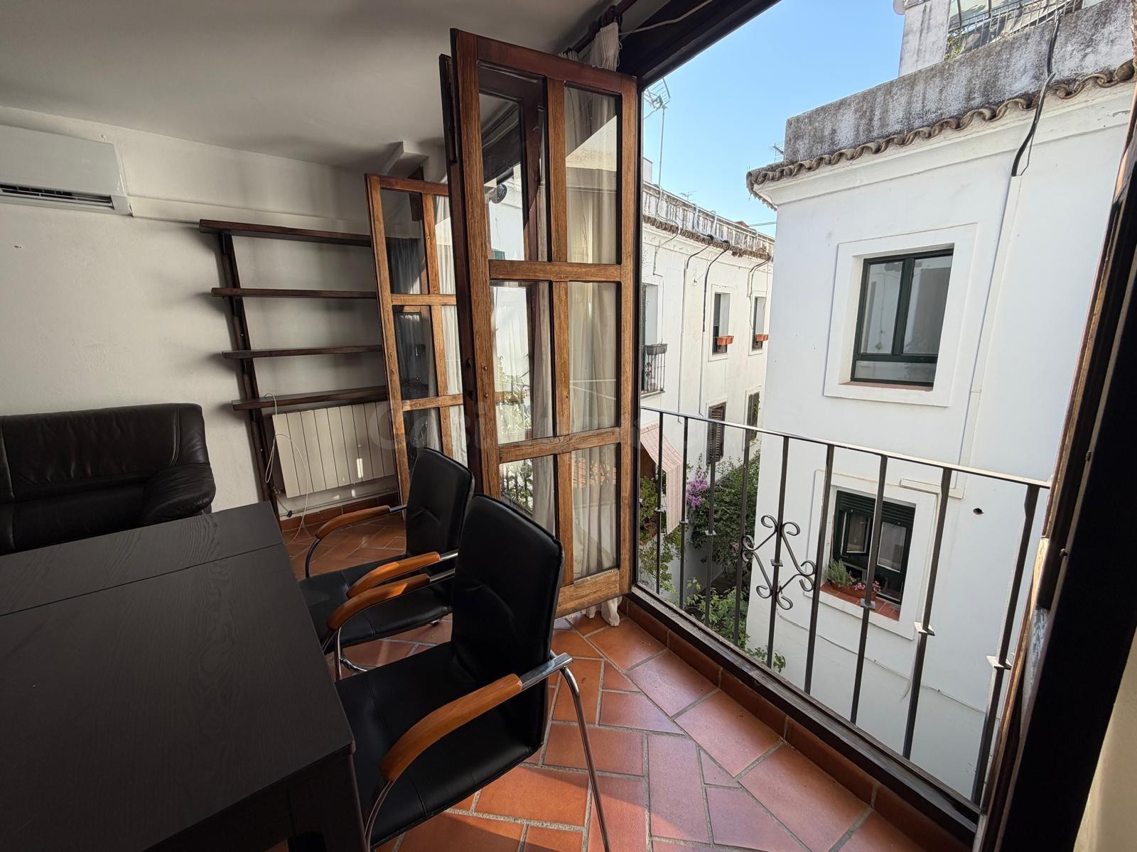 ¡Piso reformado con licencia turística a 5 minutos de La Mezquita! - foto 4