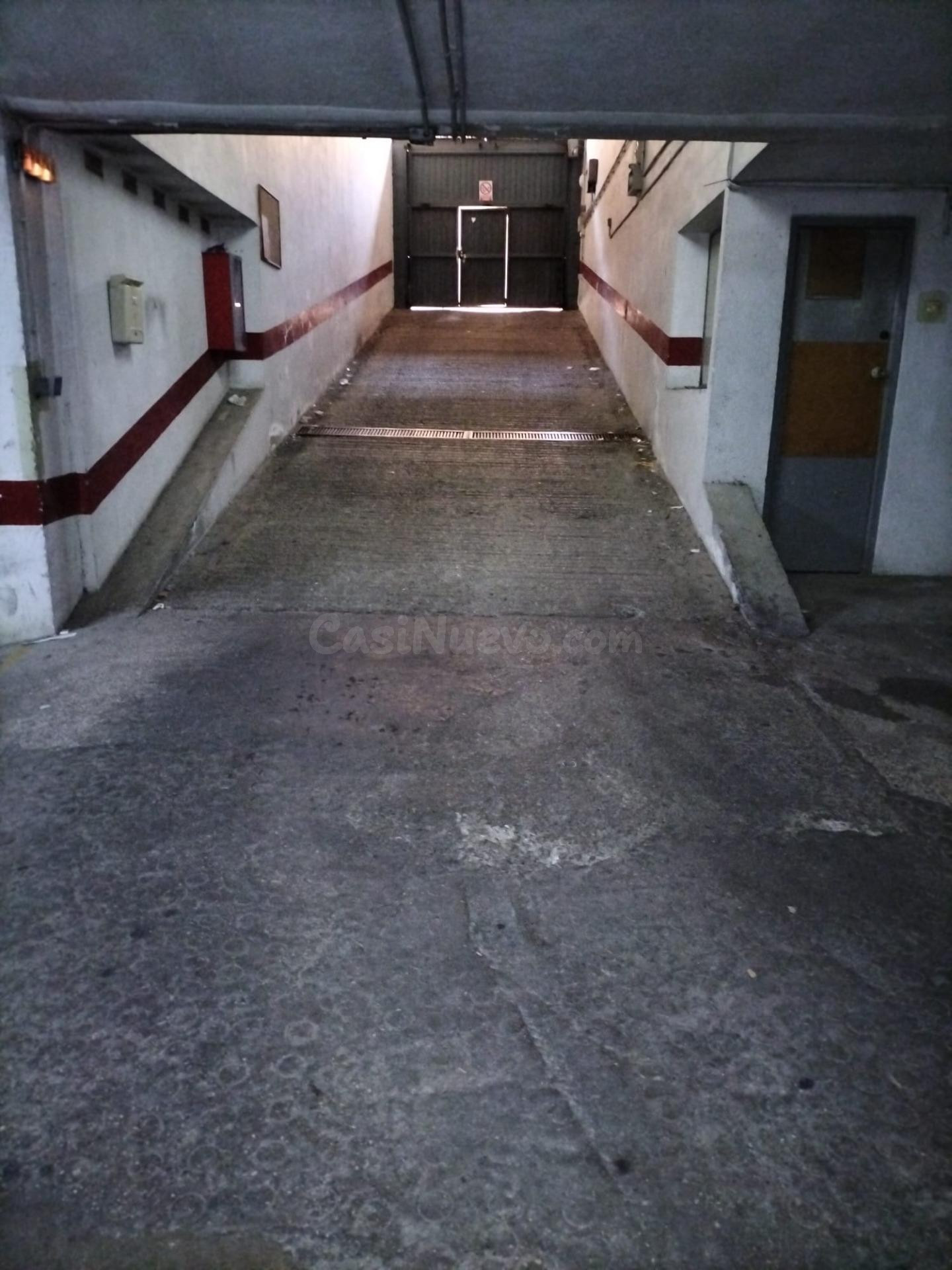 A LA VENTA PLAZA DE GARAJE EN PLENO CENTRO - foto 2