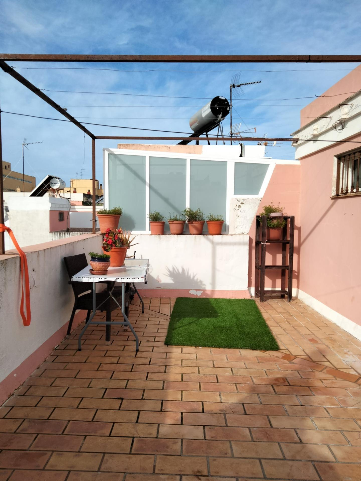 Gran Adosado de 4 Dorms. con Solárium - Centro Puerto Real - foto 3
