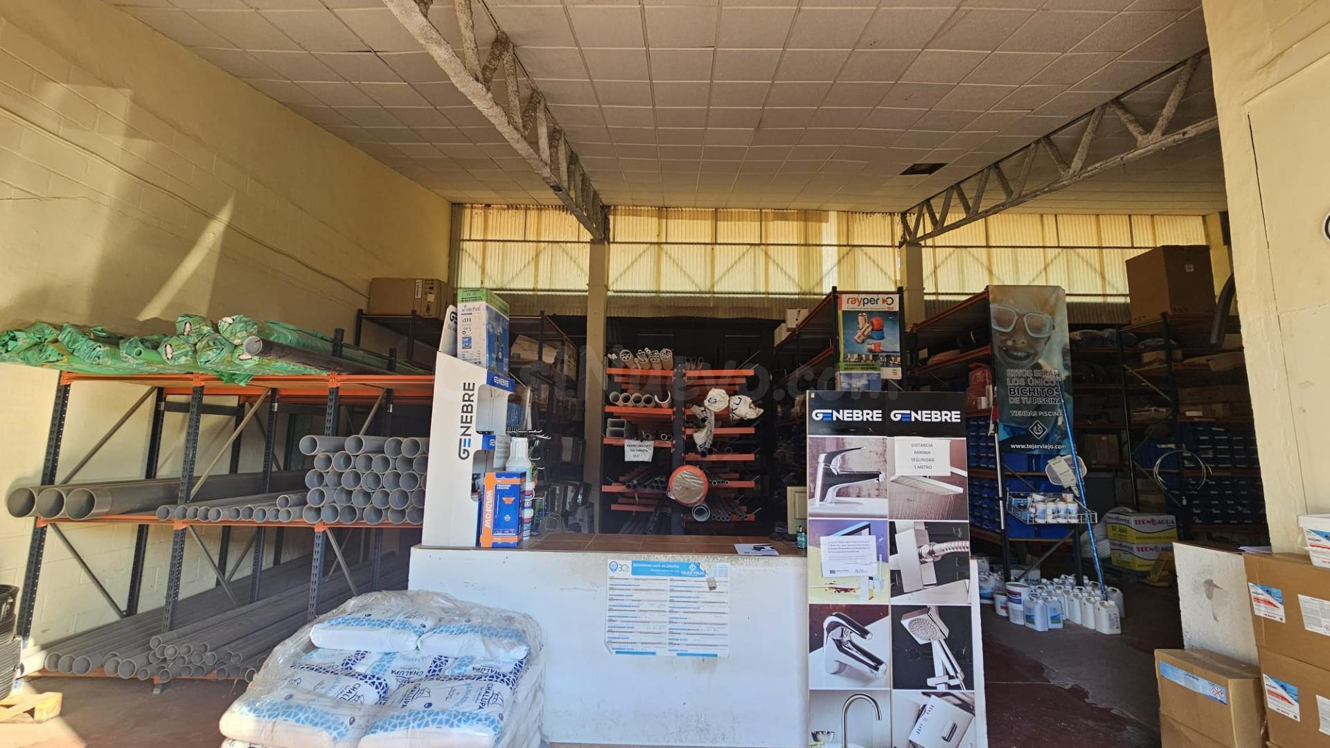 NAVE COMERCIAL EN VENTA EN EL POLÍGONO DE CHINALES – CÓRDOBA - foto 4