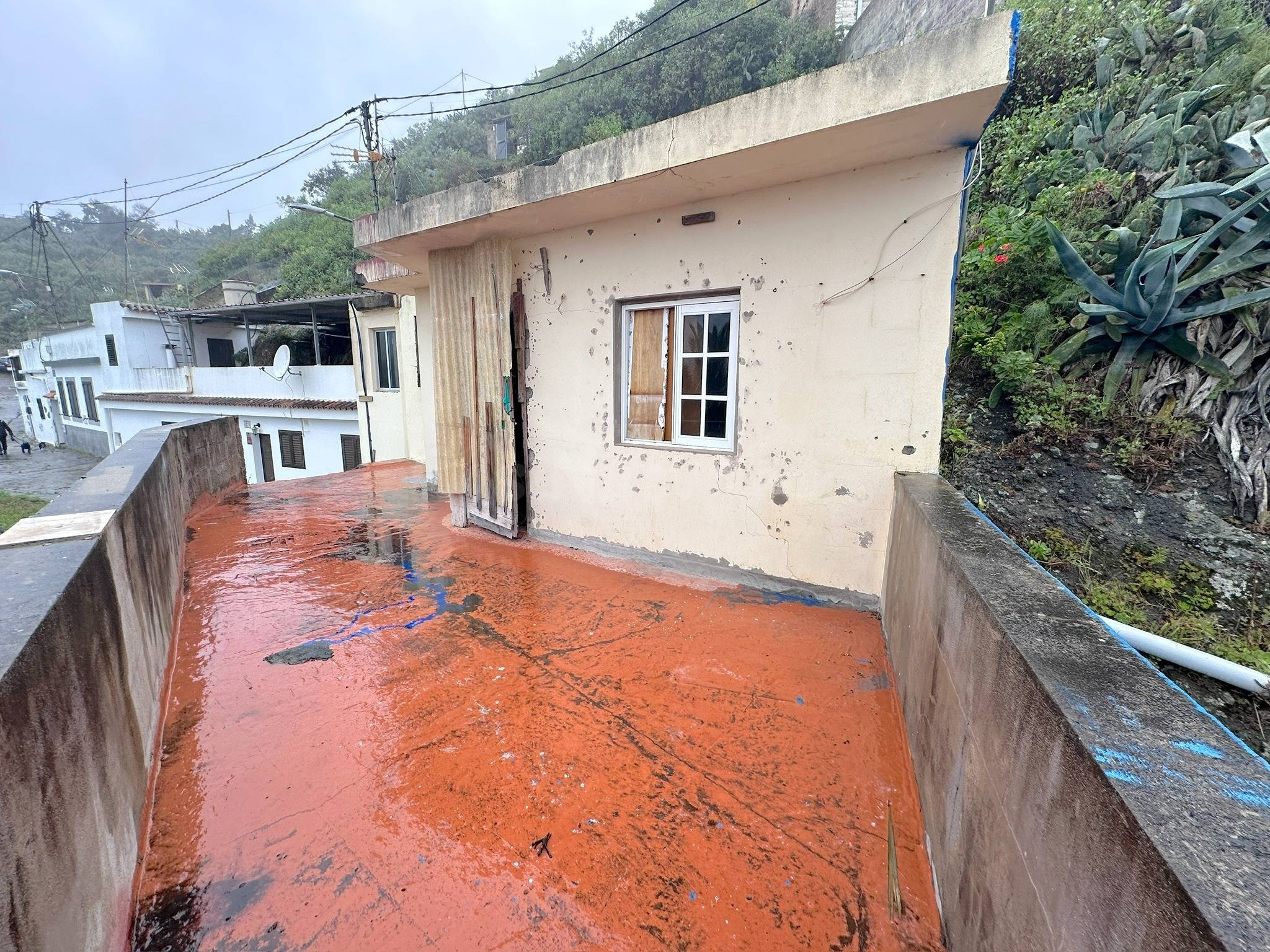 VIVIENDA DE DOS PLANTAS A REFORMAR