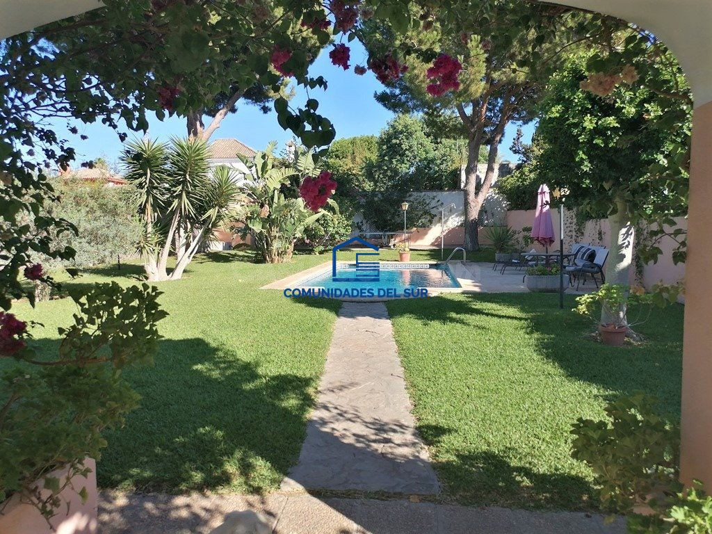 Chalet independiente en Vistahermosa. Alquiler Verano 2026.  - foto 2