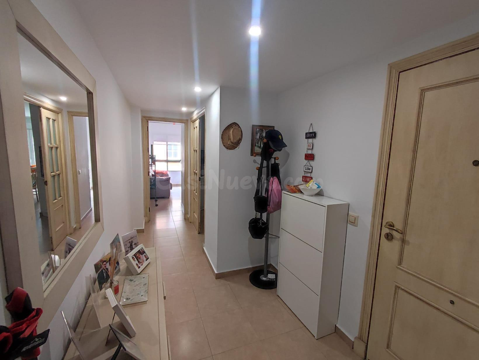 Vivienda Renovada a  escasos  metros de la Playa. barrio de la laguna