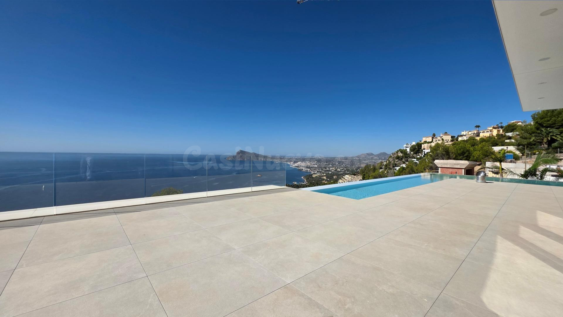 VILLA MODERNA DE LUJO CON VISTAS PANORAMICAS  EN ALTEA HILLS - foto 2