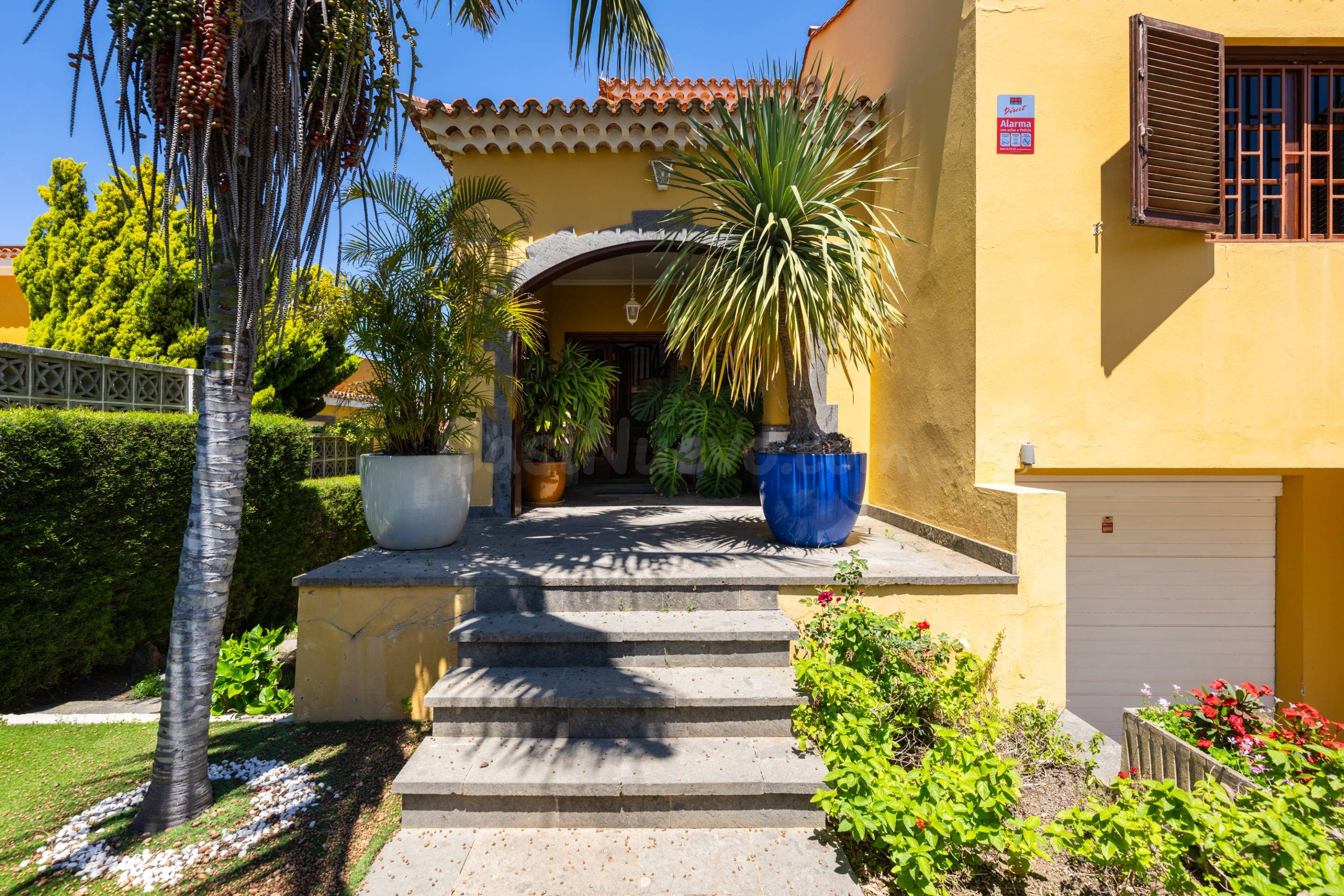 Exclusivo chalet independiente en la prestigiosa urbanización privada El Arco, en Santa Brígida.
