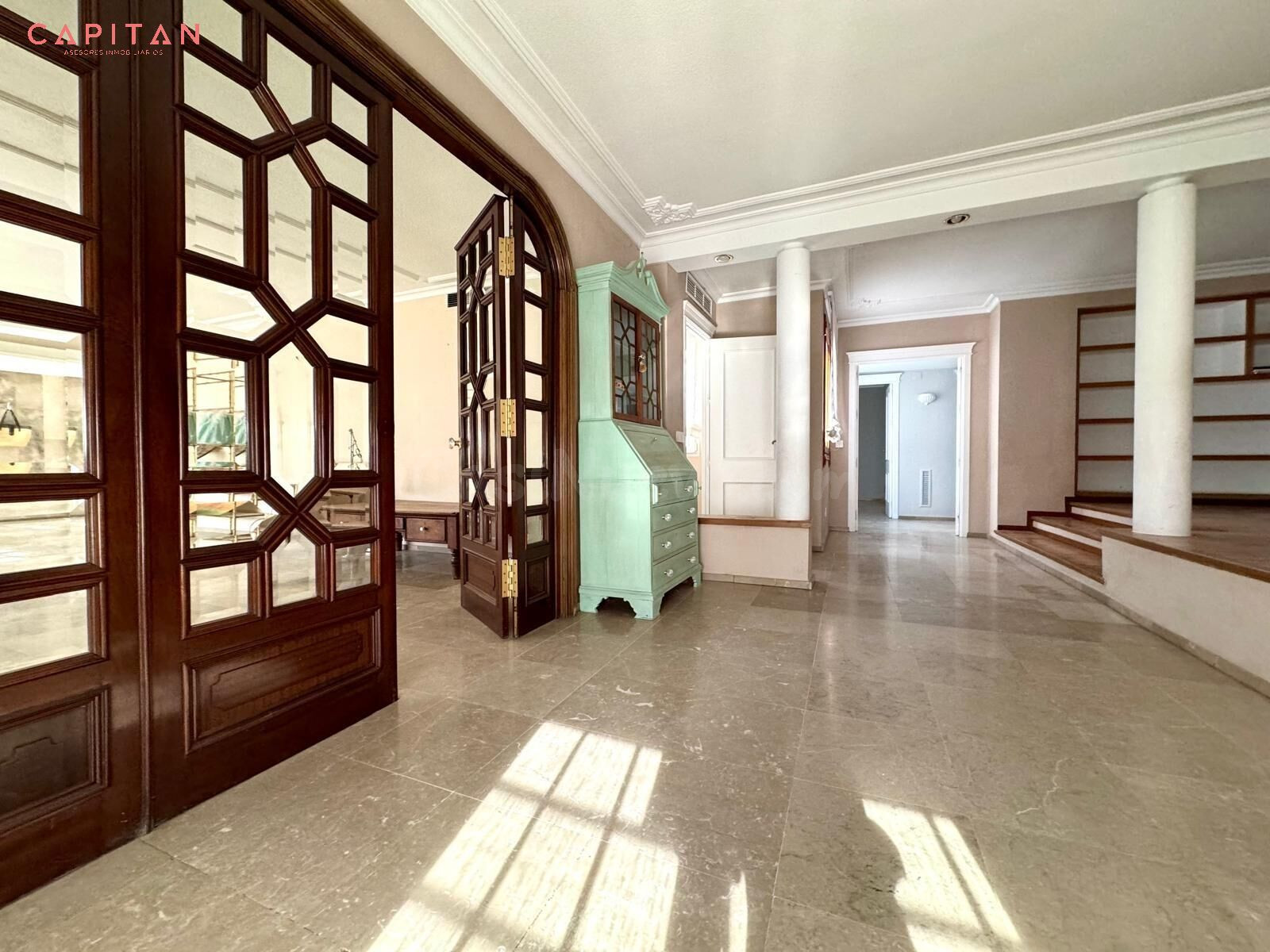 EXCLUSIVO ATICO CON AMPLIA TERRAZA Y GARAJE OPCIONAL EN PLEN - foto 5