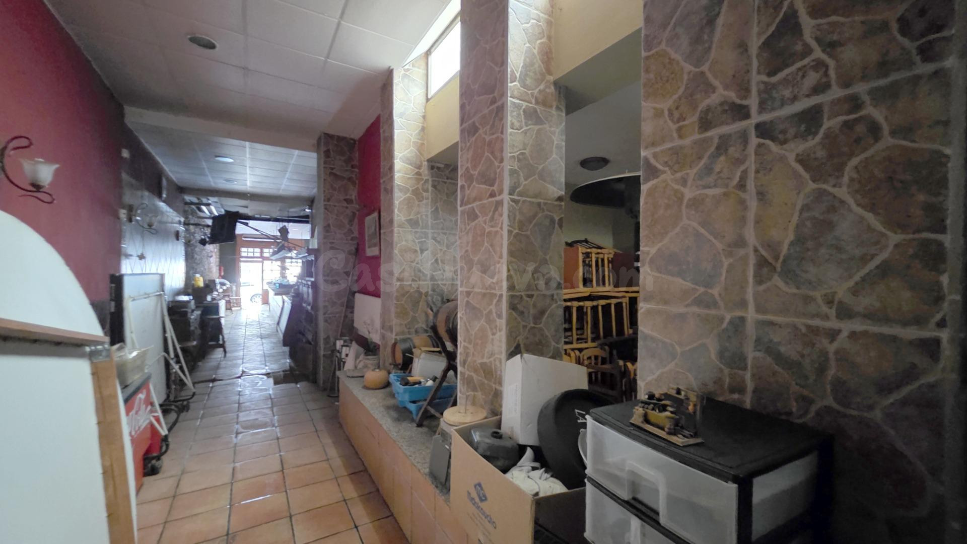 LOCAL EN VENTA ACONDICIONADO COMO CAFETERIA EN CAROLINAS BAJ - foto 5