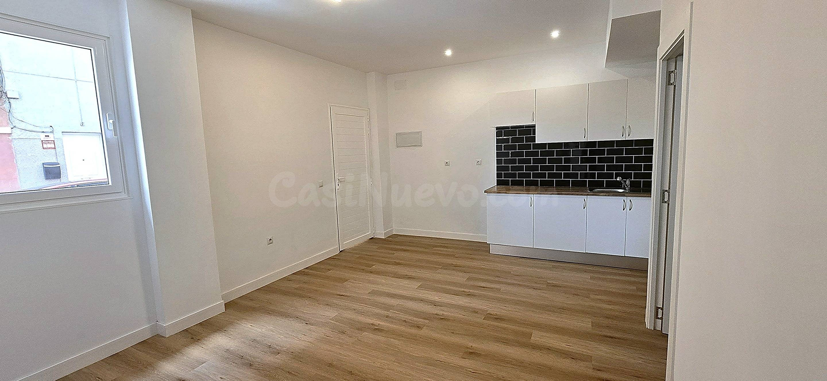 ¡Oportunidad en La Isleta! Piso reformado de 2 dormitorios listo para entrar a vivir!