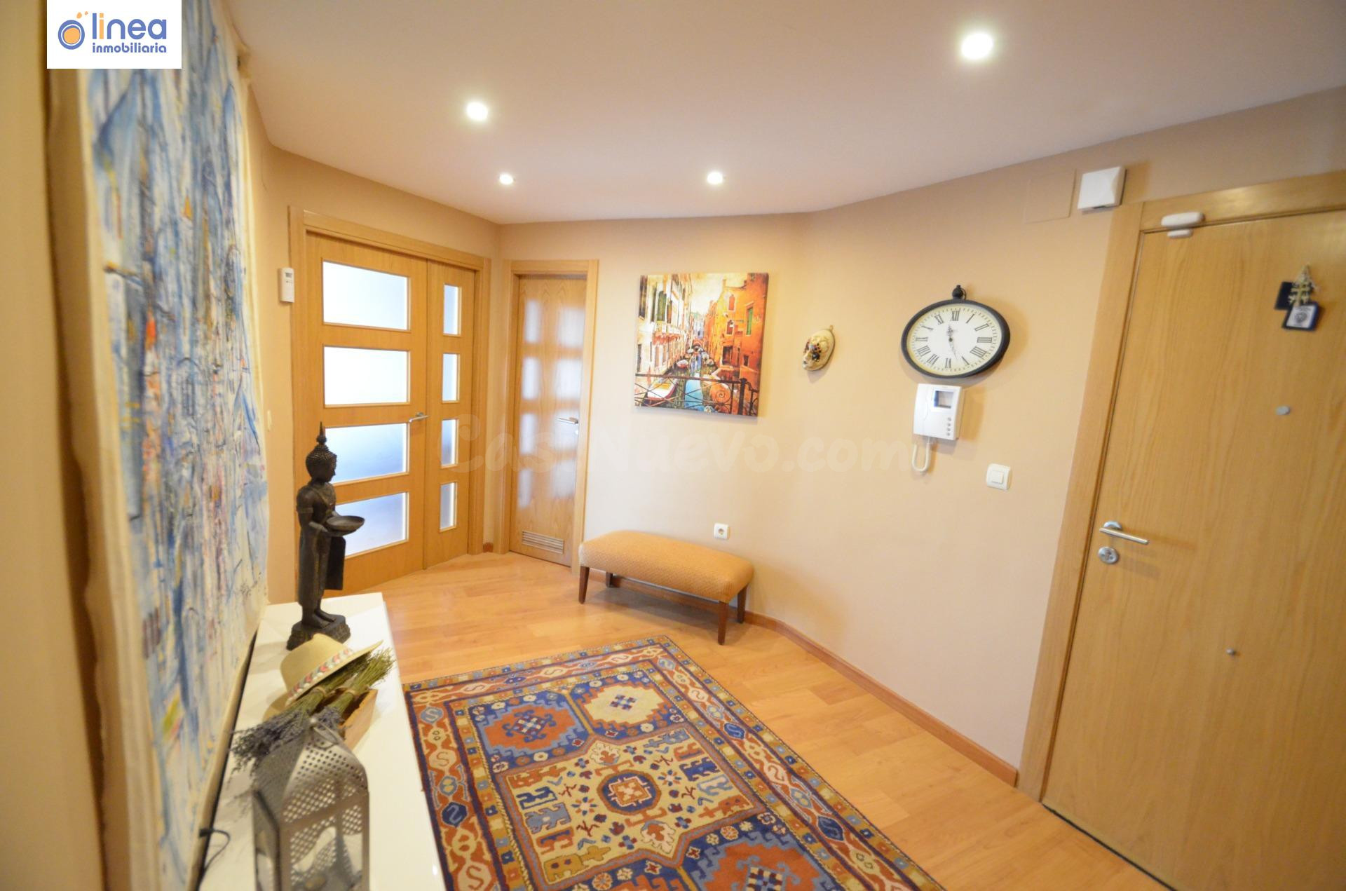VENTA PISO 1ª LINEA DE PLAYA, 3 DORMITORIOS, 3 BAÑOS, 1 ASEO - foto 2