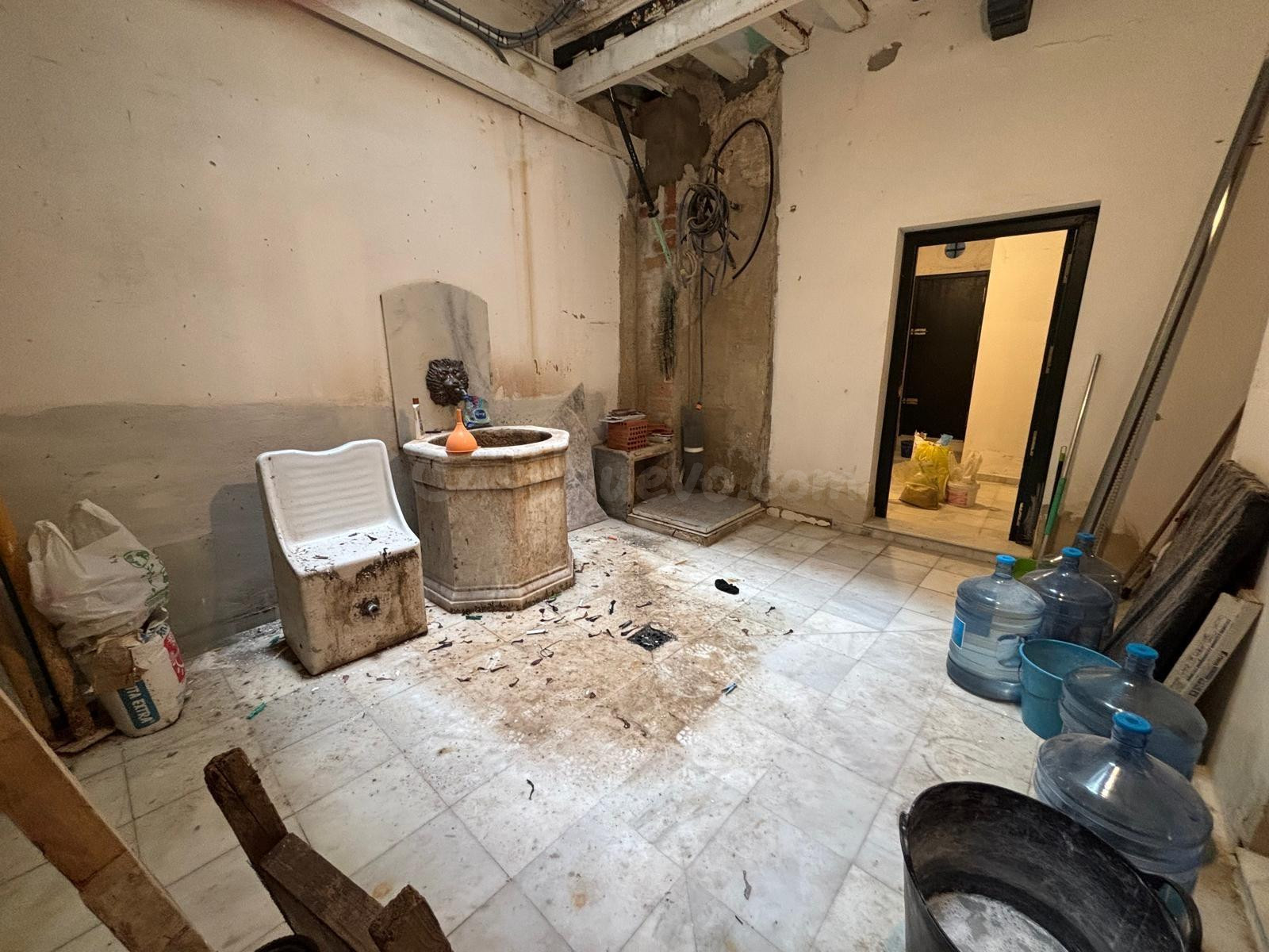 ¡Oportunidad en San Antonio! Planta baja diáfana con patio p - foto 2
