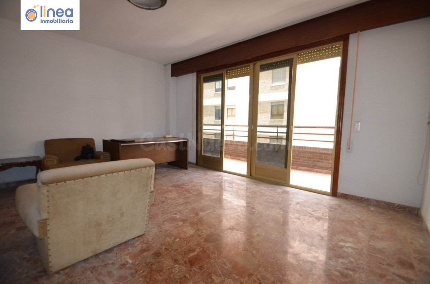 VENTA, PISO, ALMERIA CENTRO DE 4 DORMITORIOS 2 BAÑOS - foto 2