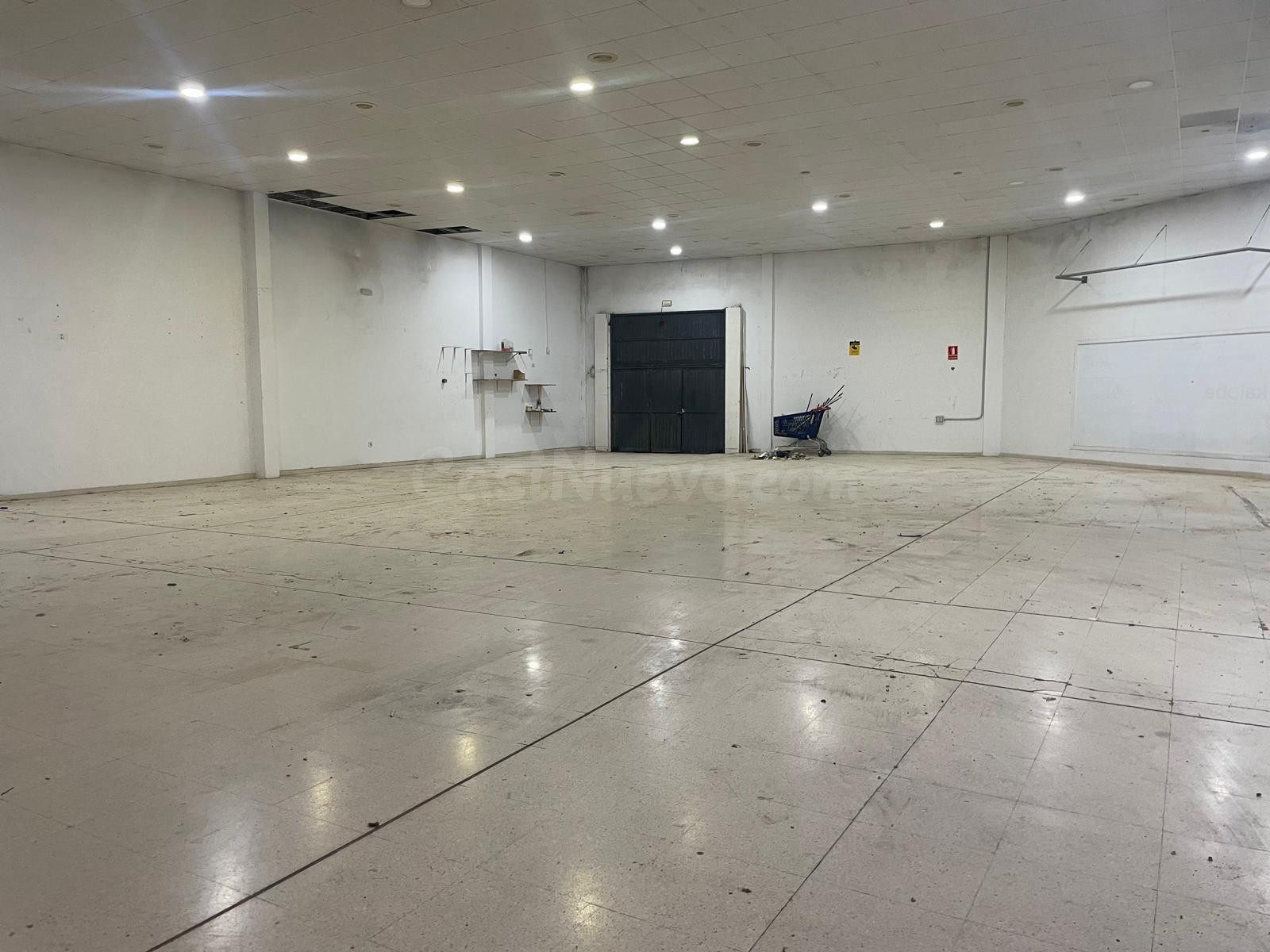 Nave Industrial en el Polígono El Palmar – El Puerto de Sant