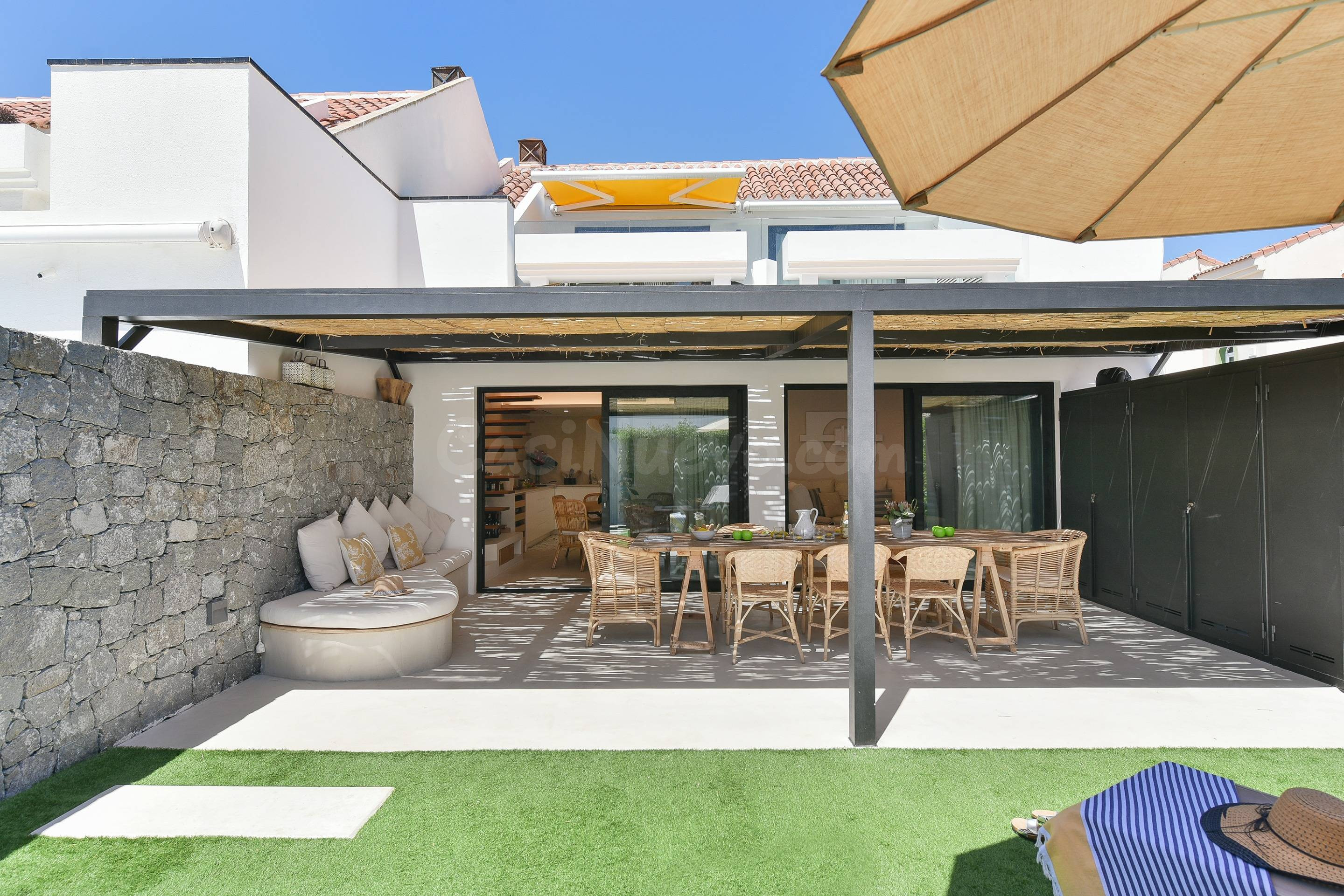 Espectacular bungalow de lujo en alquiler con jardín privado