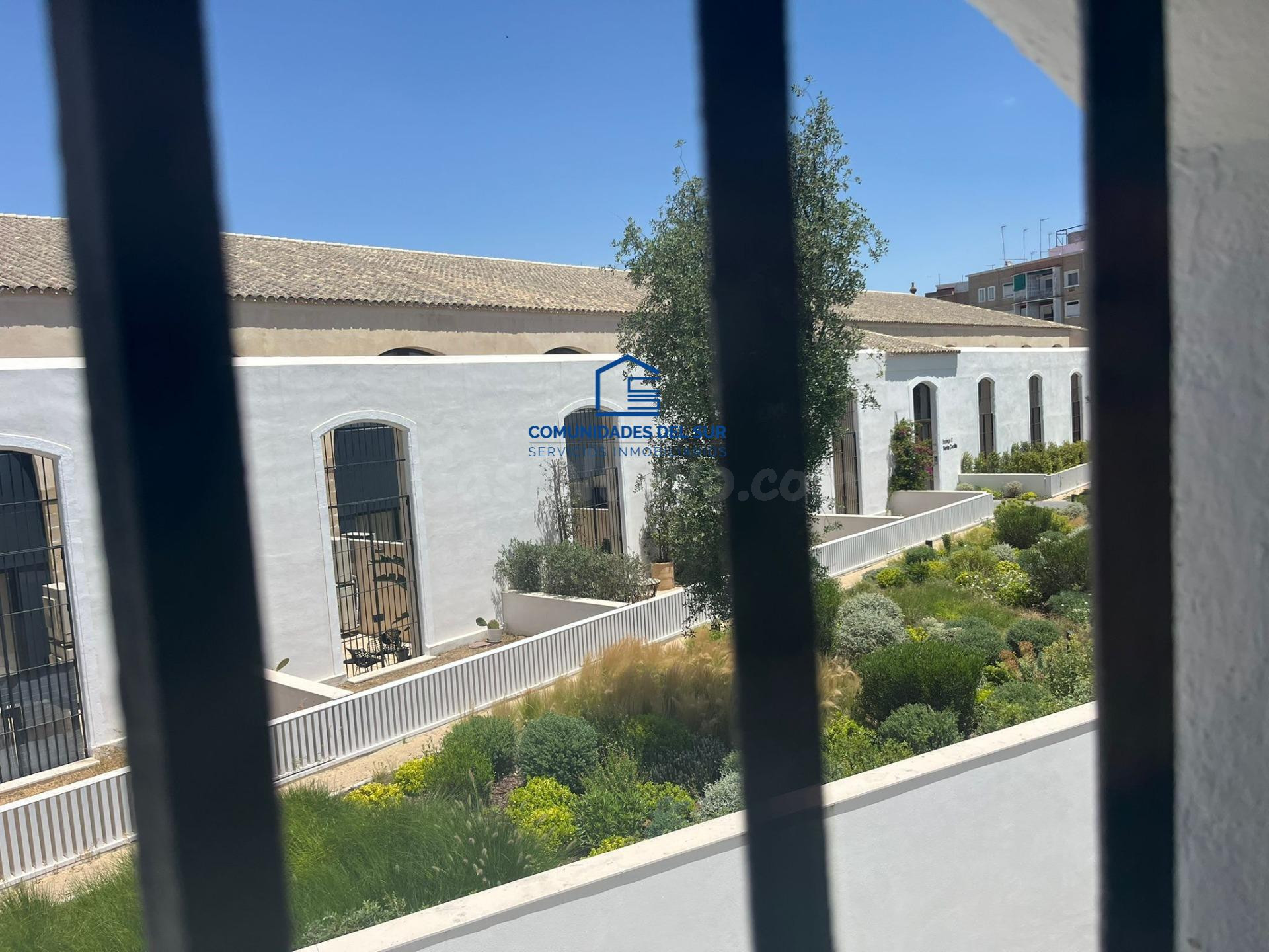Exclusivo piso A ESTRENAR en casco de bodega con piscina y g - foto 3