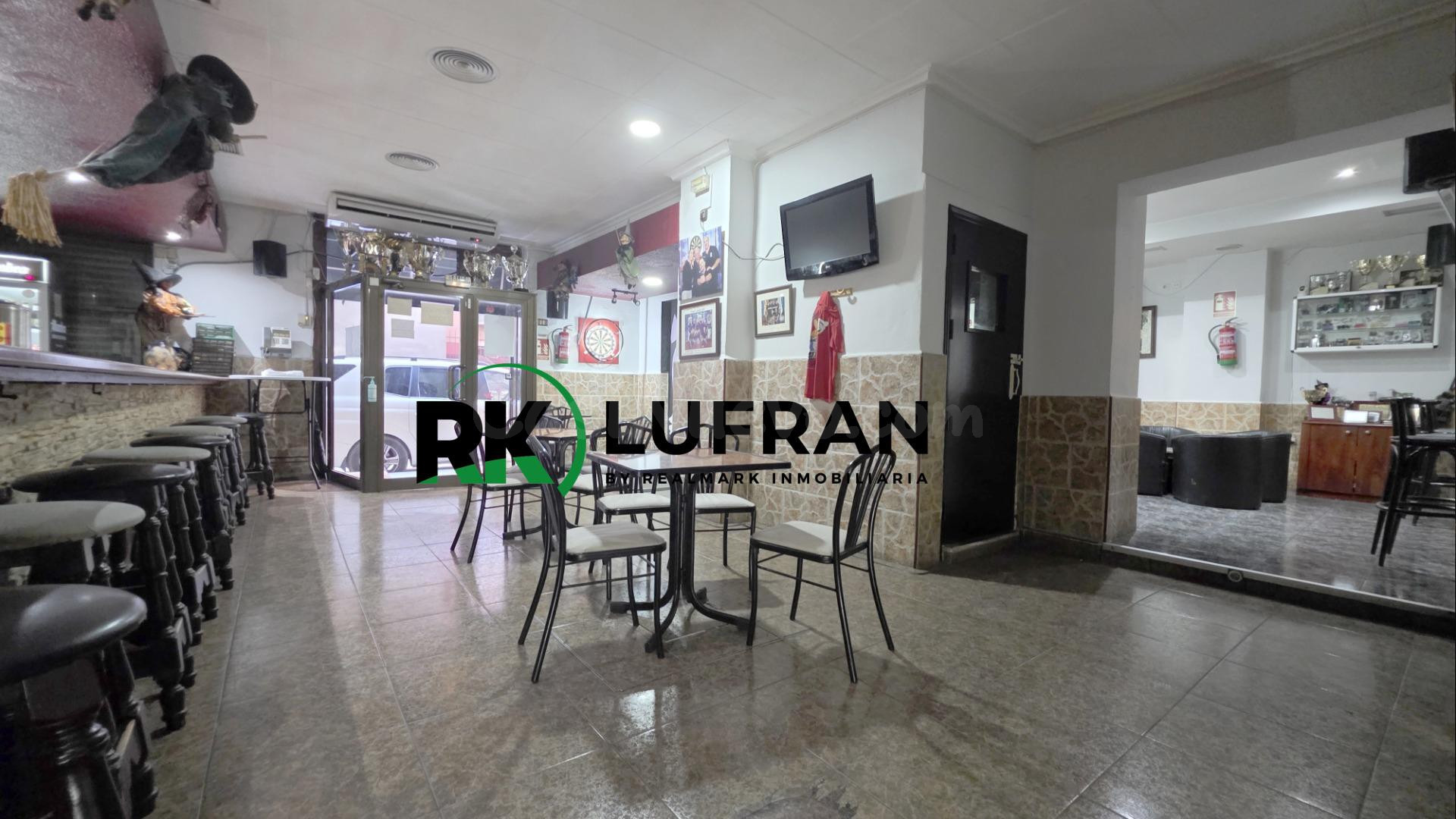 LOCAL EN VENTA CON LICENCIA DE CAFETERIA EN CAROLINAS ALTAS  - foto 3