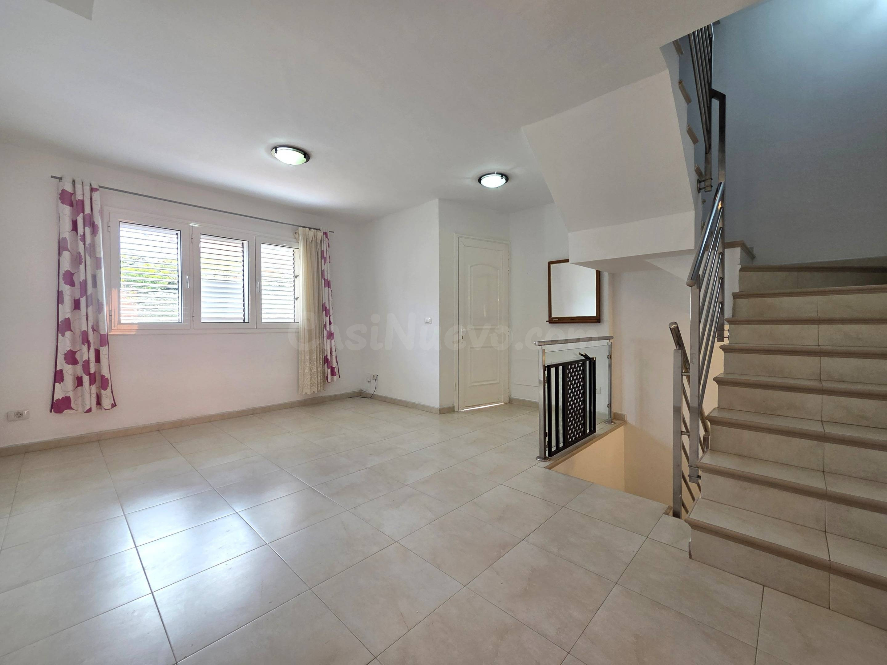 A la venta estupendo triplex en Los Portales (Arucas)