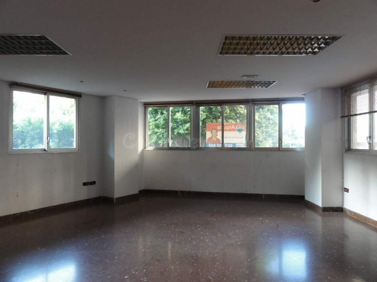¡Su negocio aqui! local para oficinas en excelente ubicación - foto 2