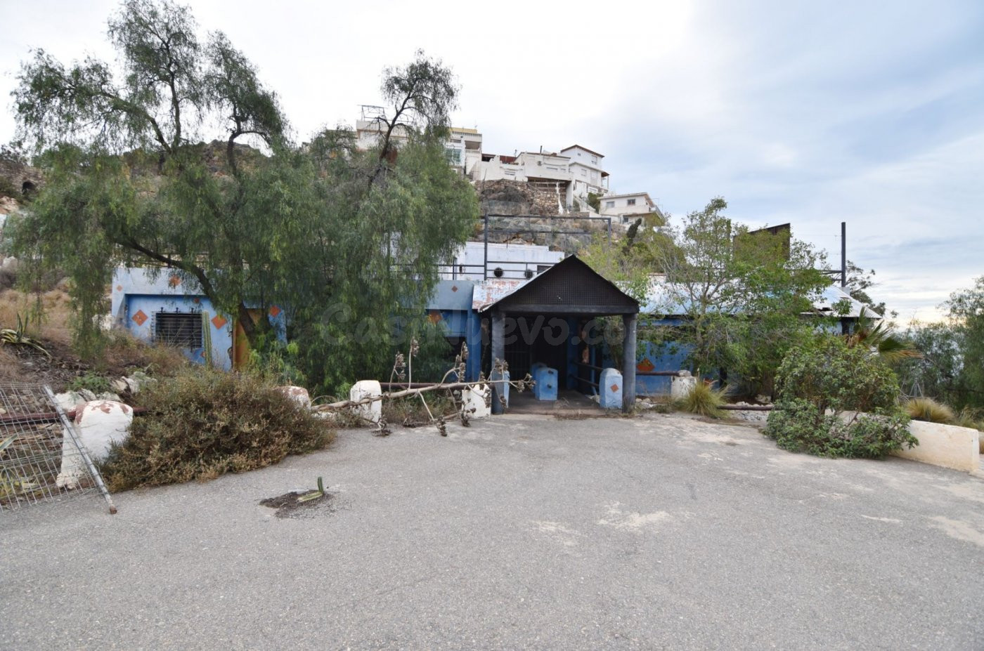 PARCELA DE 2240 M2 EN CASTELL DEL REY, CON EDIFICACIÓN DE US - foto 3