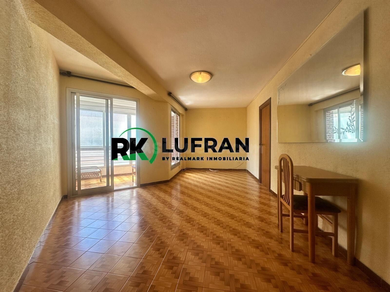 PISO EN VENTA EN ALICANTE - ZONA CAROLINAS ALTAS - ALTOZANO - foto 2