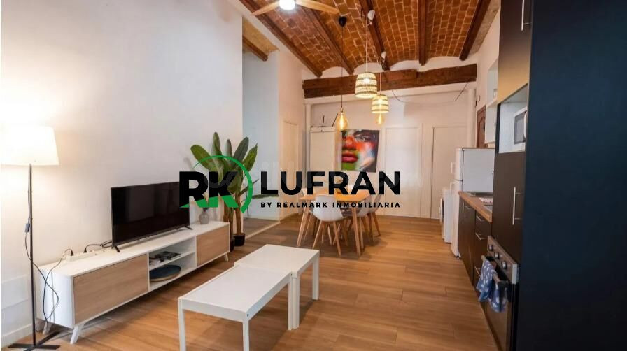 PISO A LA VENTA CON VISTAS AL CASTILLO EN EL CASCO ANTIGUO D - foto 4