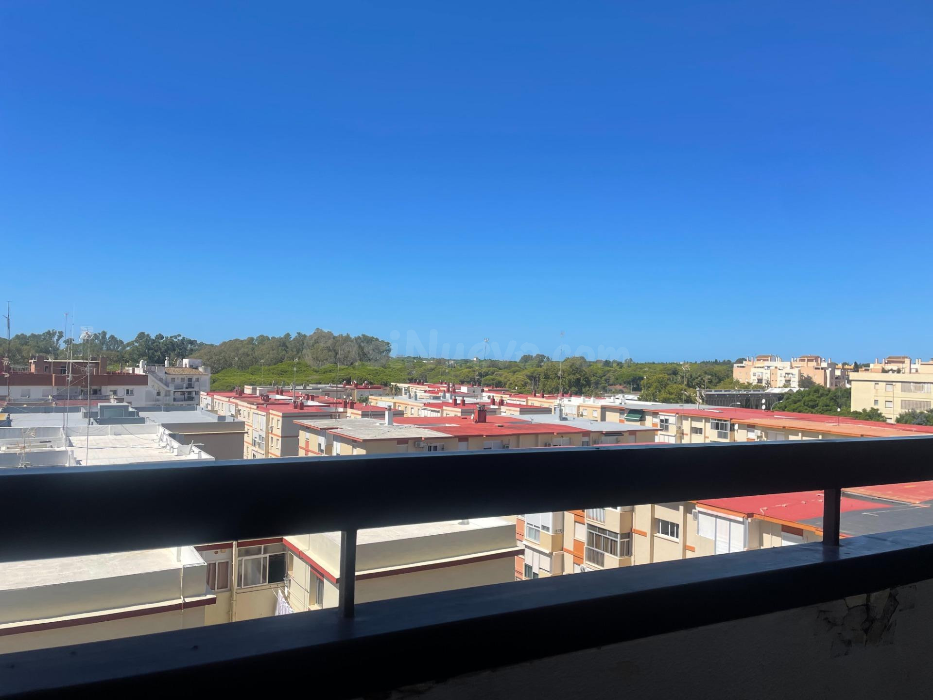 Gran Piso de 4 Dormitorios con Vistas a la Bahía en El Puerto de Santa María