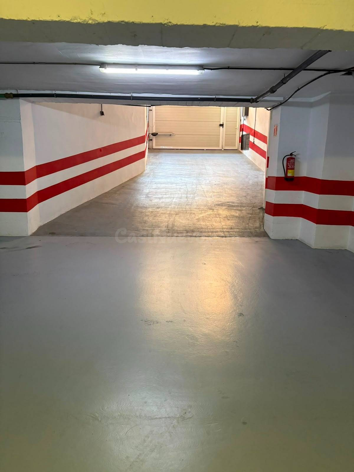 PLAZA DE GARAJE EN VENTA EN CALLE VENEZUELA