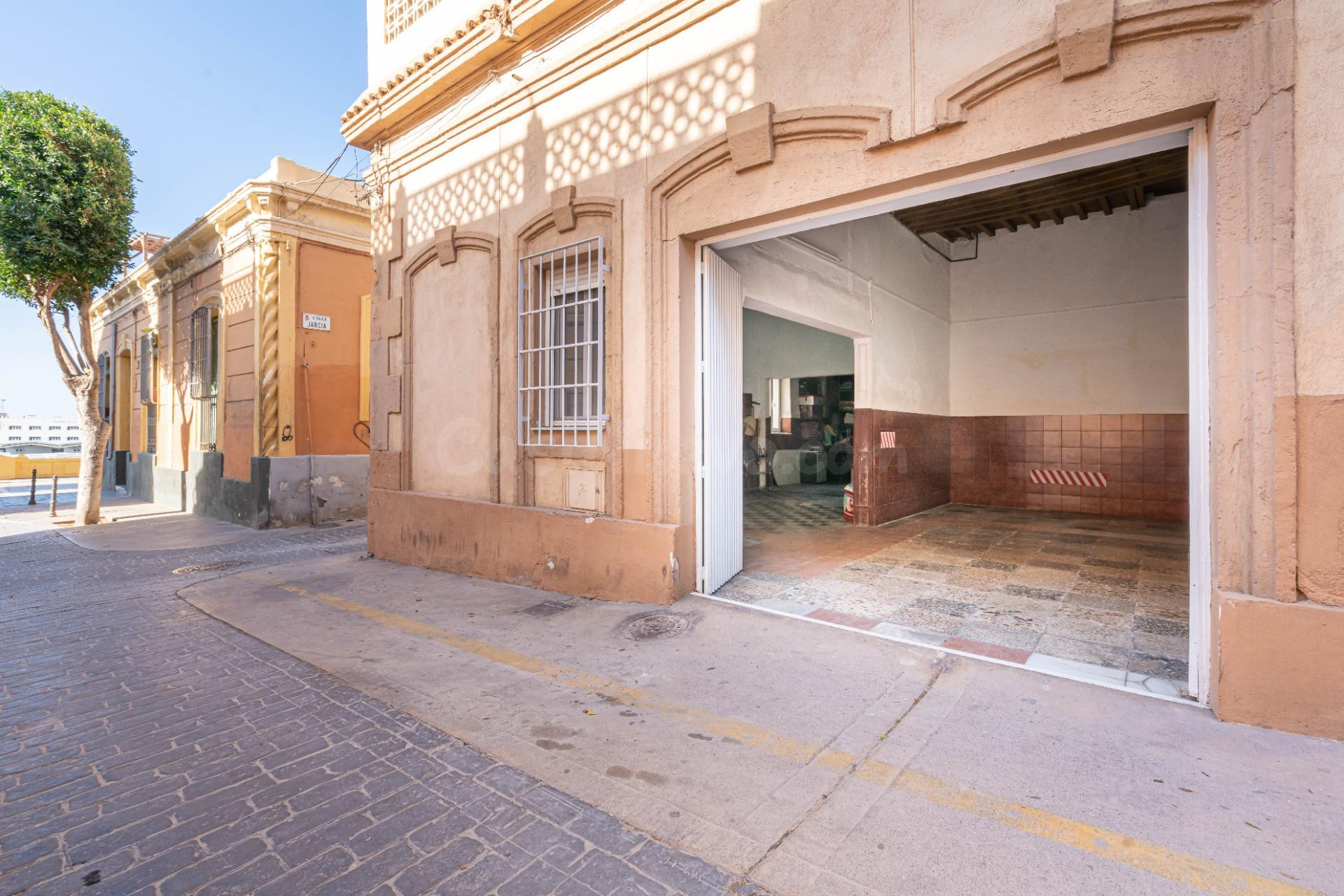 ¡Gran Oportunidad de Inversión en Almería! - foto 4