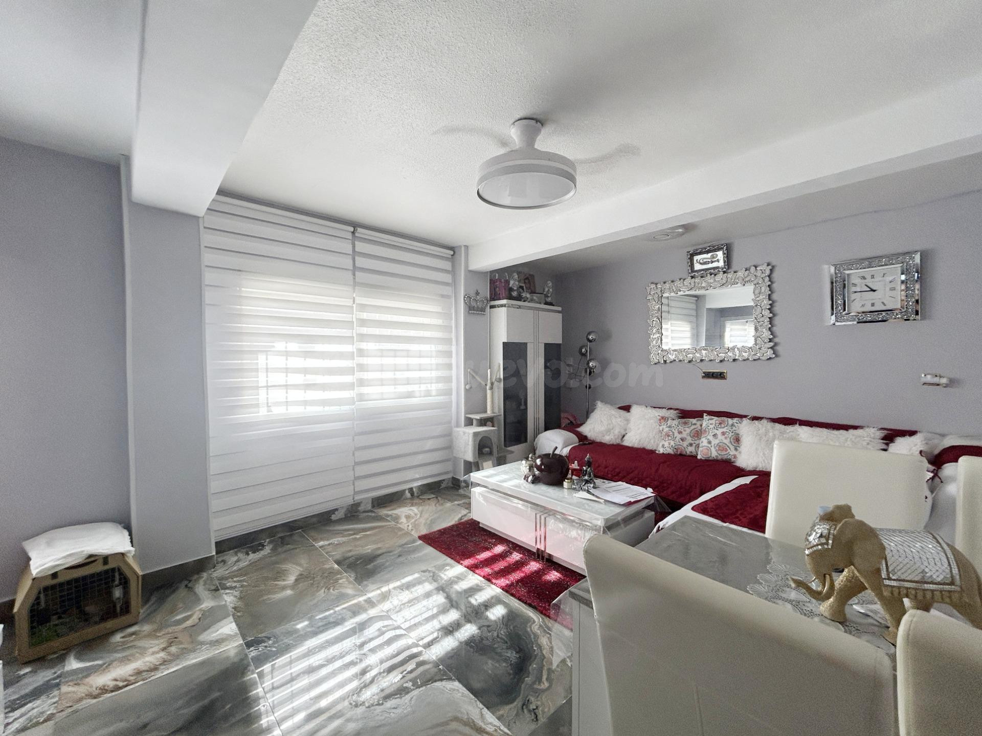 SE VENDE PISO EN  VILLAJOYOSA (ALICANTE)