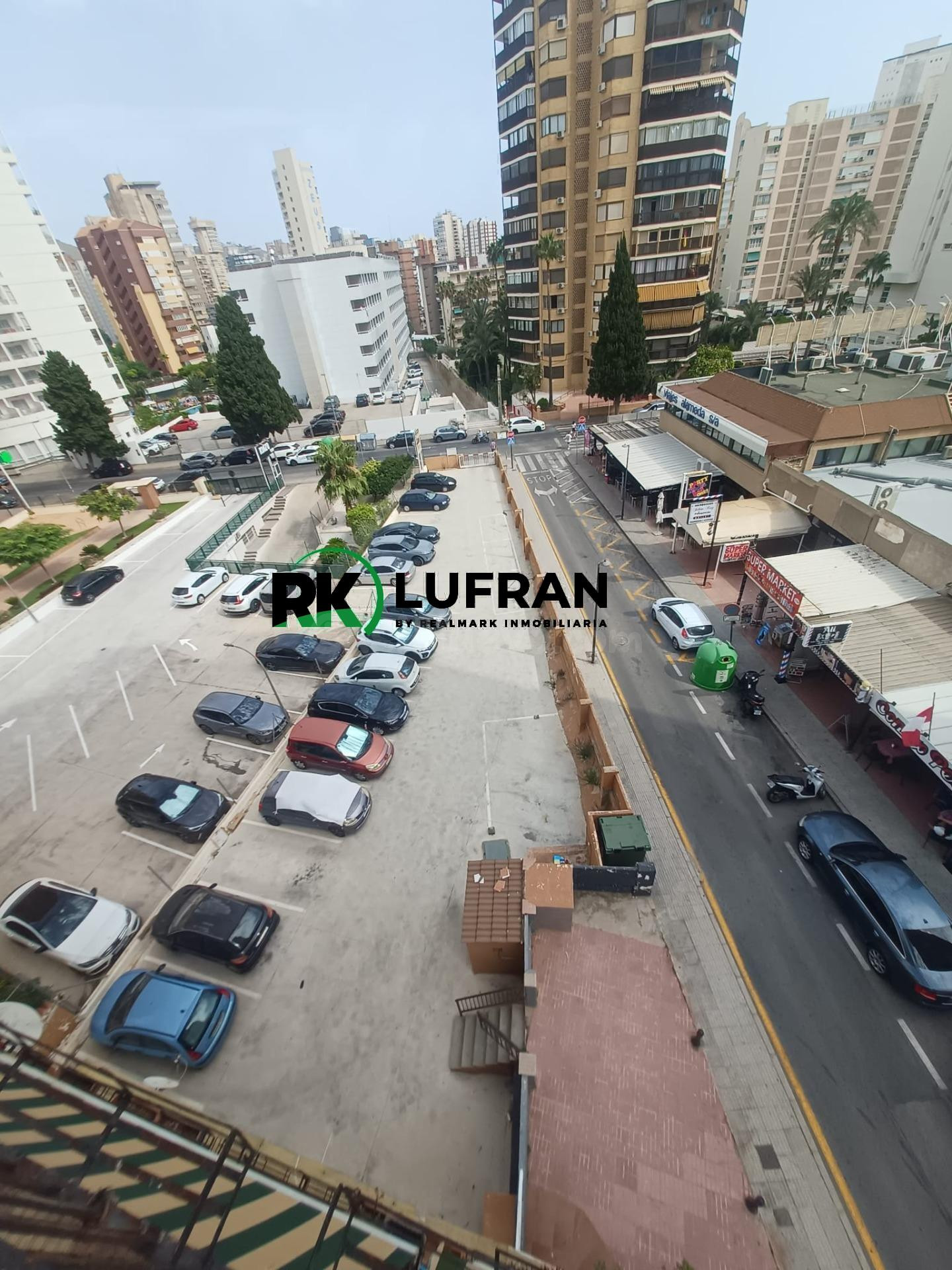 PISO EN VENTA EN BENIDORM- ZONA CENTRO - AYUUNTAMIENTO - foto 2