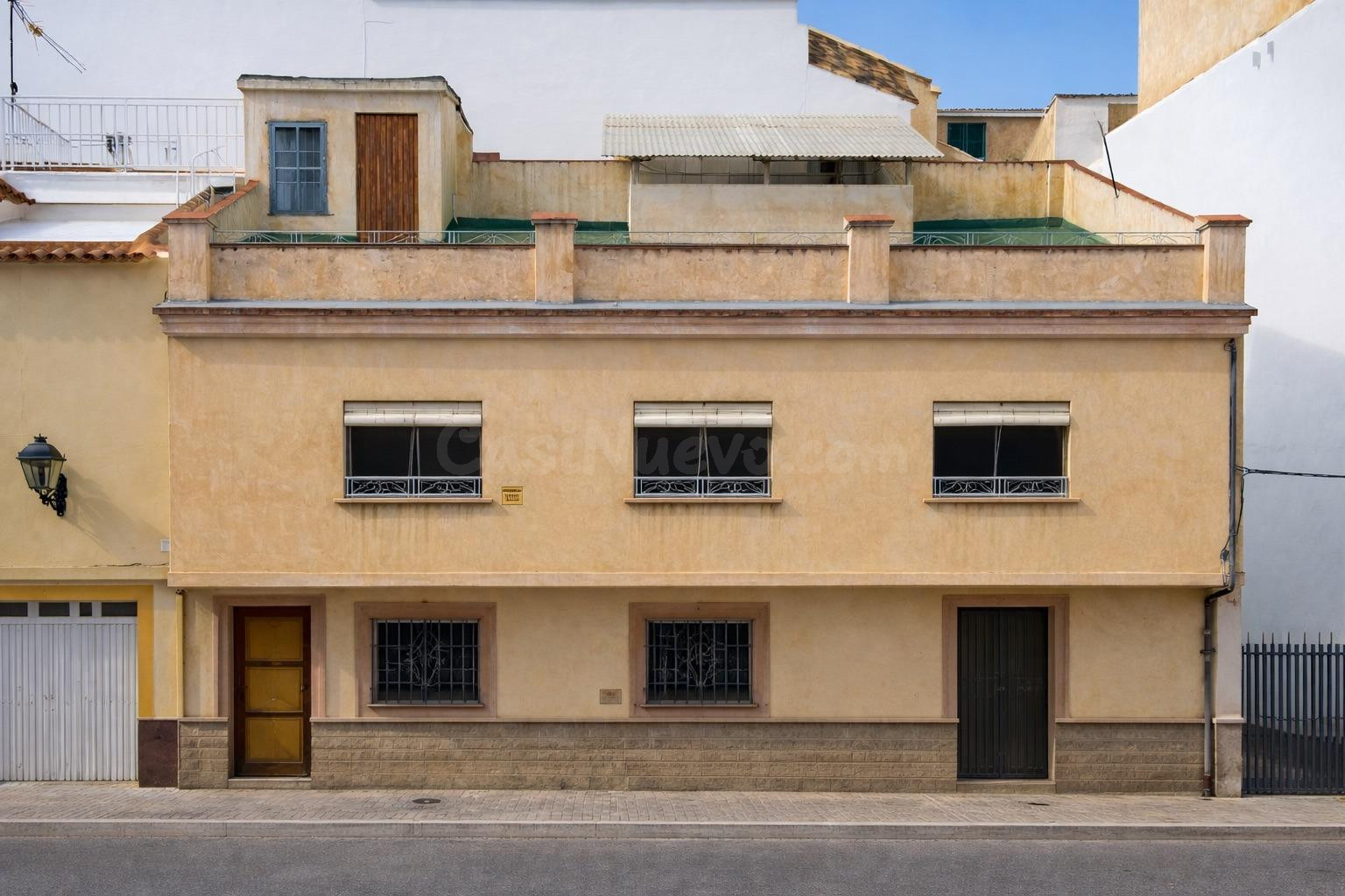 Casa de 145 m2 en Berja para reformar – gran potencial y ubi - foto 4