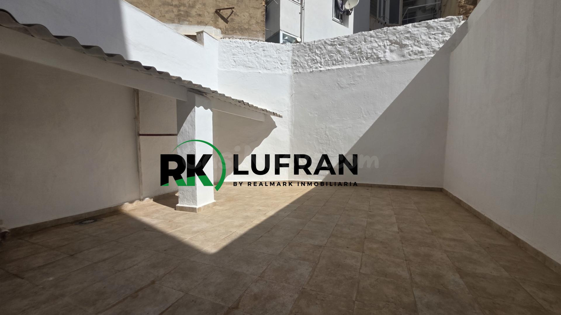 PISO EN VENTA EN CAROLINAS BAJAS - CIGARRERAS ALICANTE - foto 2