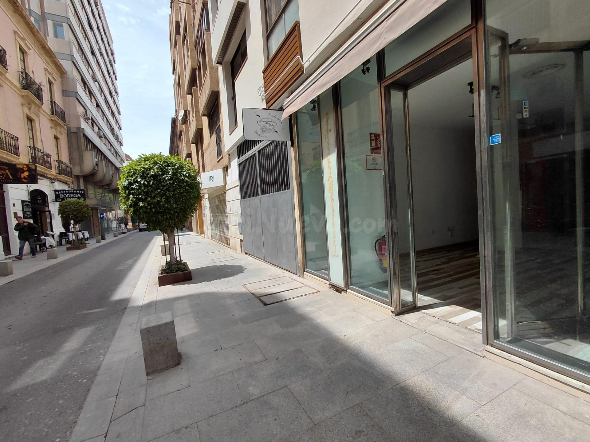 TU NEGOCIO, ALQUILER DE LOCAL COMERCIAL,  CON SOTANO, 2 BAÑO - foto 5