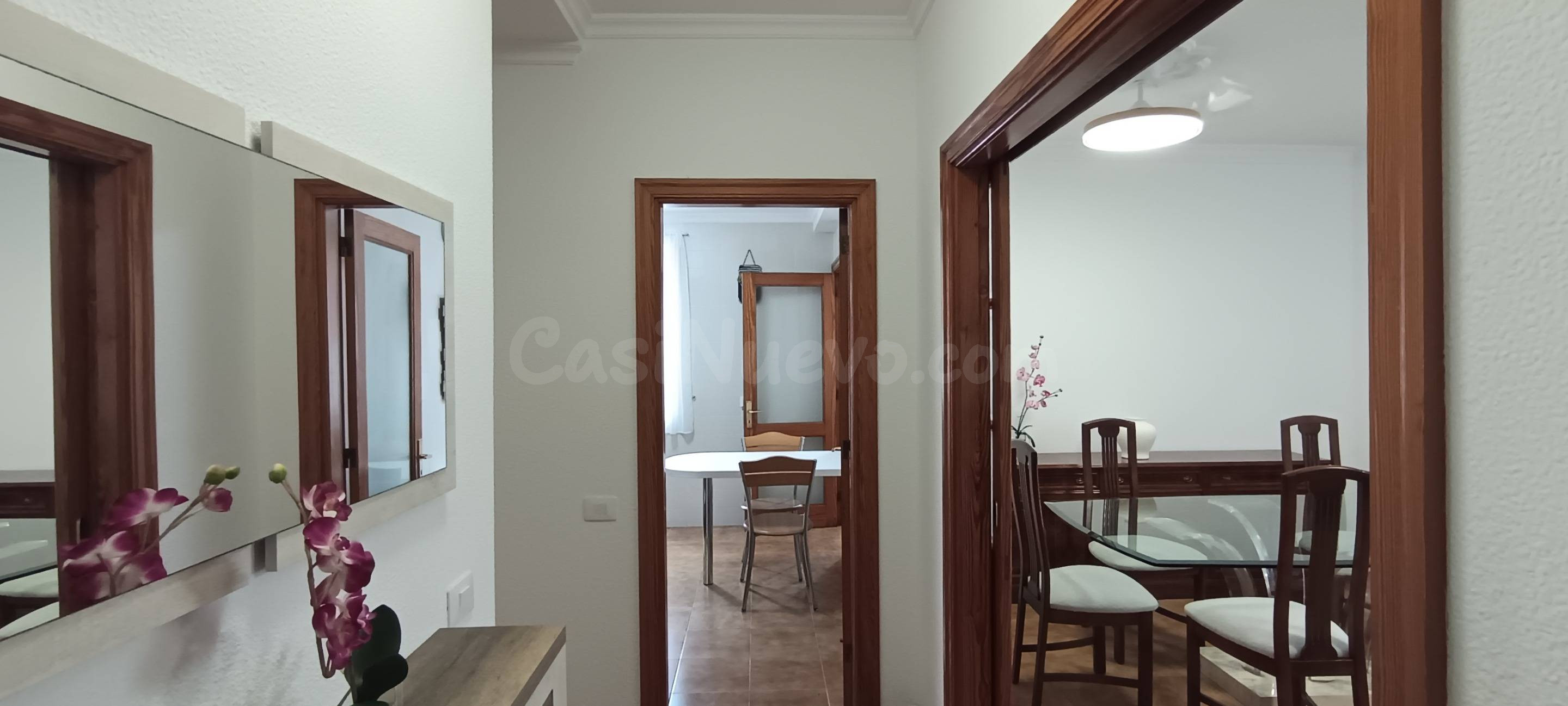 ¡Amplio piso en alquiler en el corazón de Alcaravaneras! - foto 5
