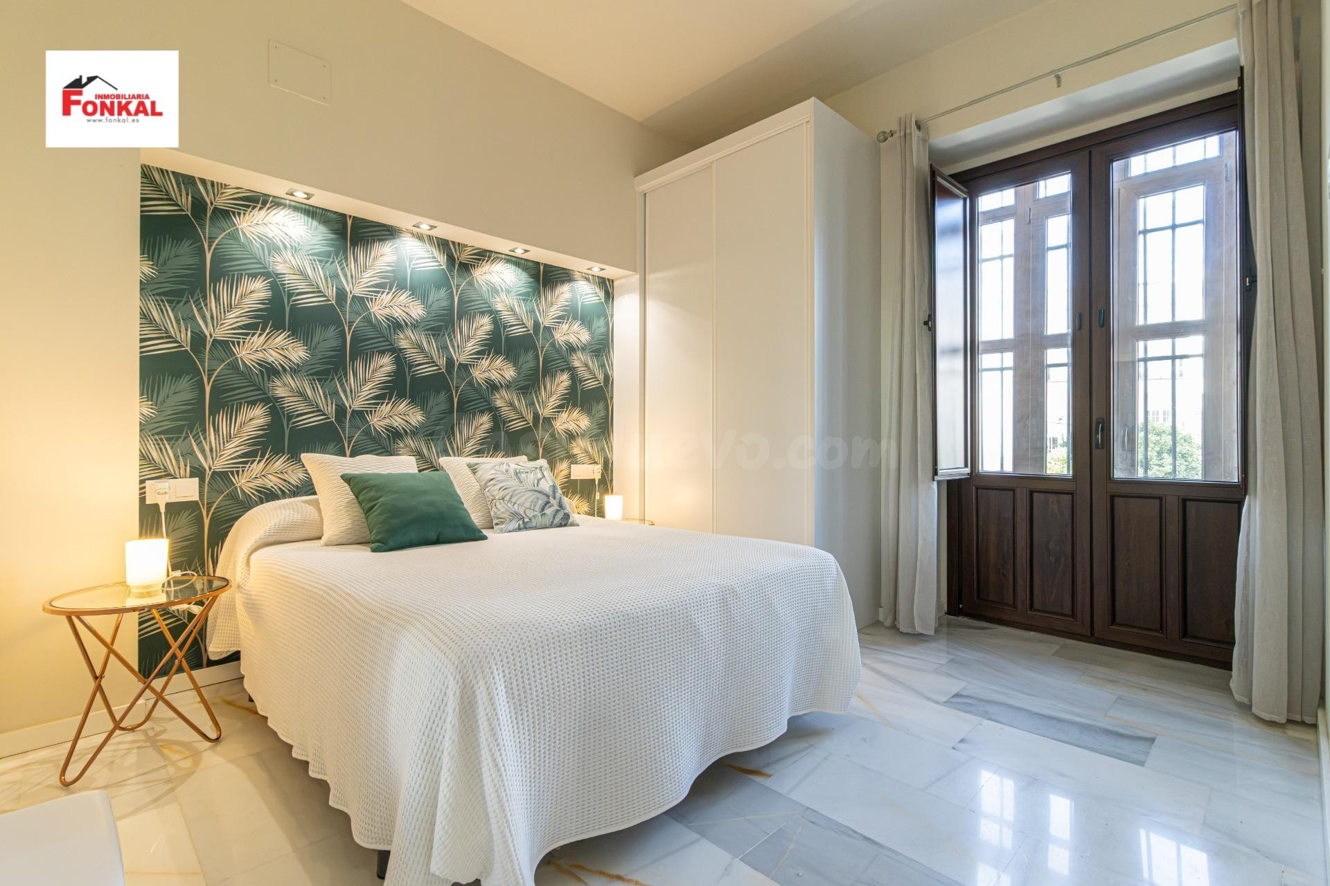 ¡ESPECTACULAR DÚPLEX A ESTRENAR EN PLENO CENTRO, JUNTO A LA PLAZA DEL ARENAL! - foto 4