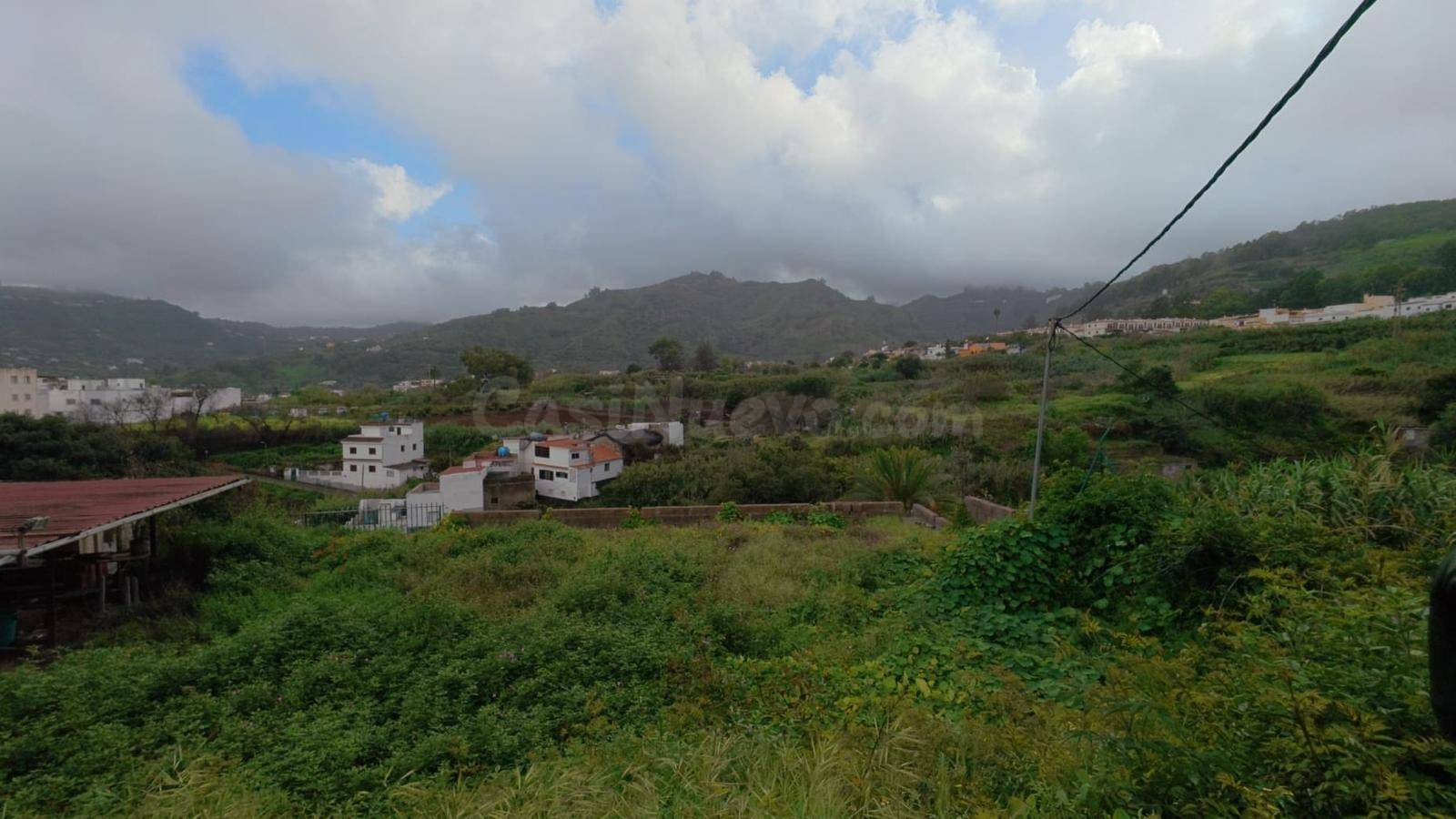 ¡OPORTUNIDAD ÚNICA! Terreno Urbano de más de 1.000 m2 en el  - foto 2