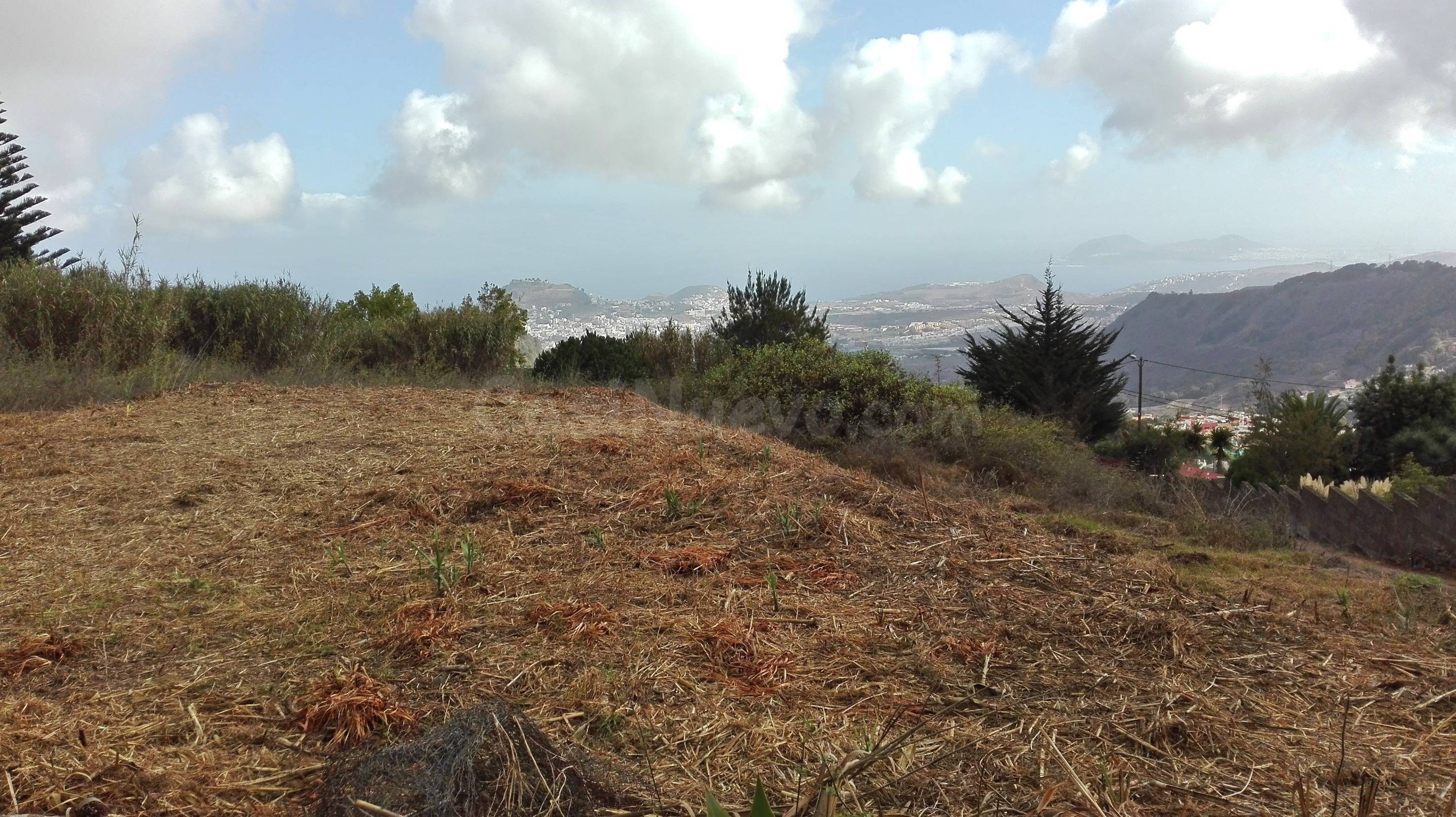 Terreno urbano con espectaculares vistas en Arucas-Los Casti - foto 4