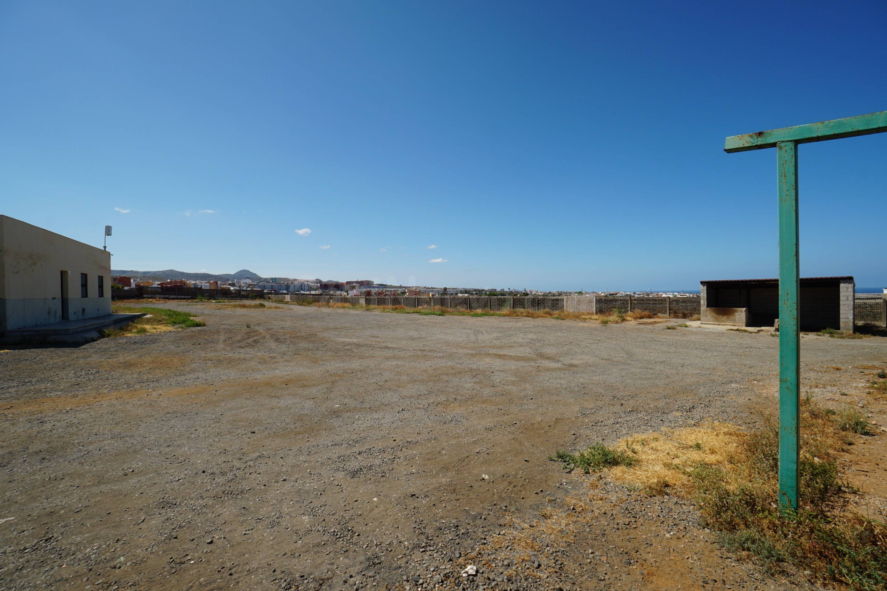 Alquiler de finca rústica con oficinas y almacén – 15.379 m2 - foto 5