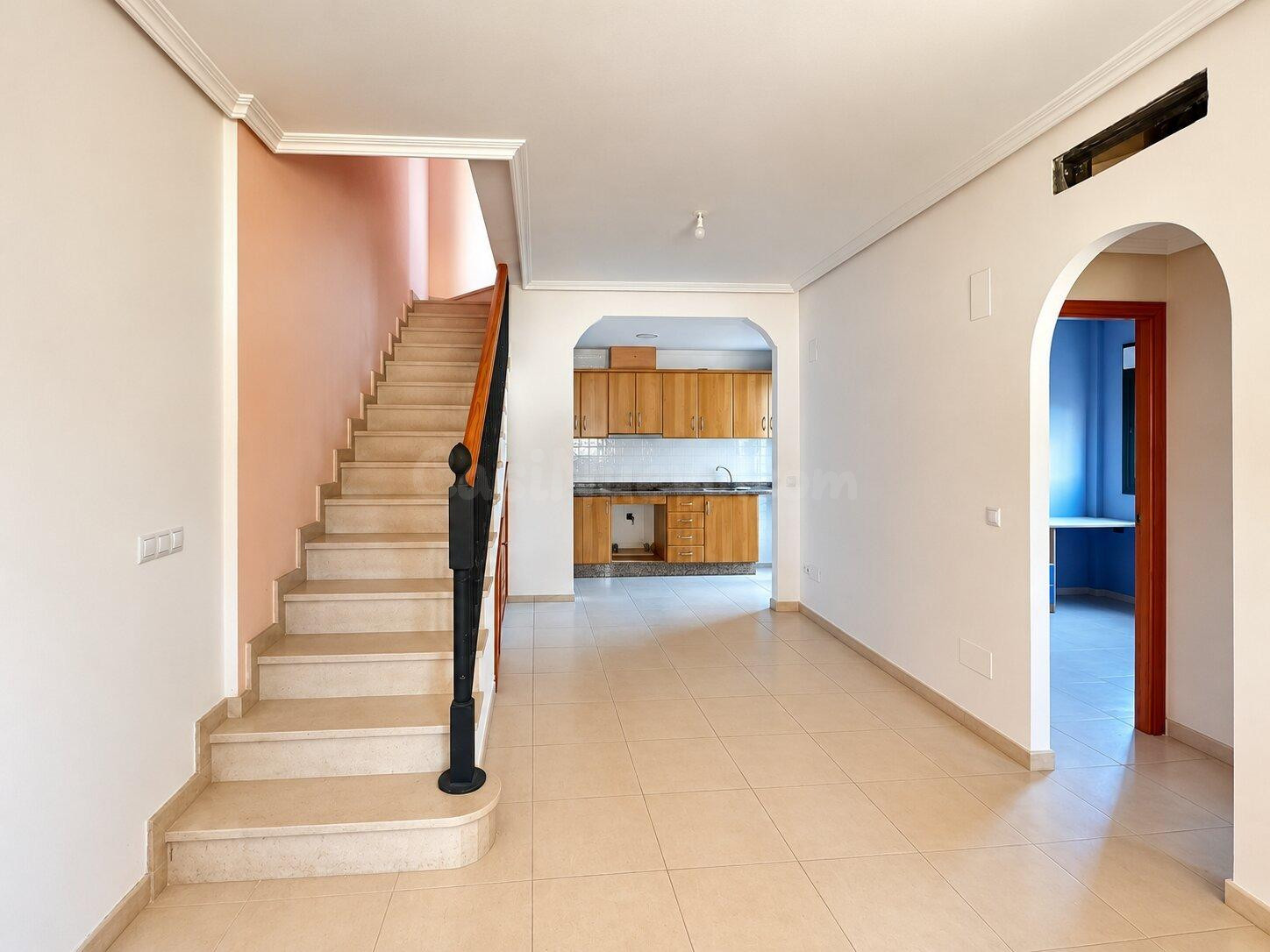 CHALET ADOSADO CON GRAN PISCINA COMUNITARIA EN ALMORADÍ, ALI - foto 3