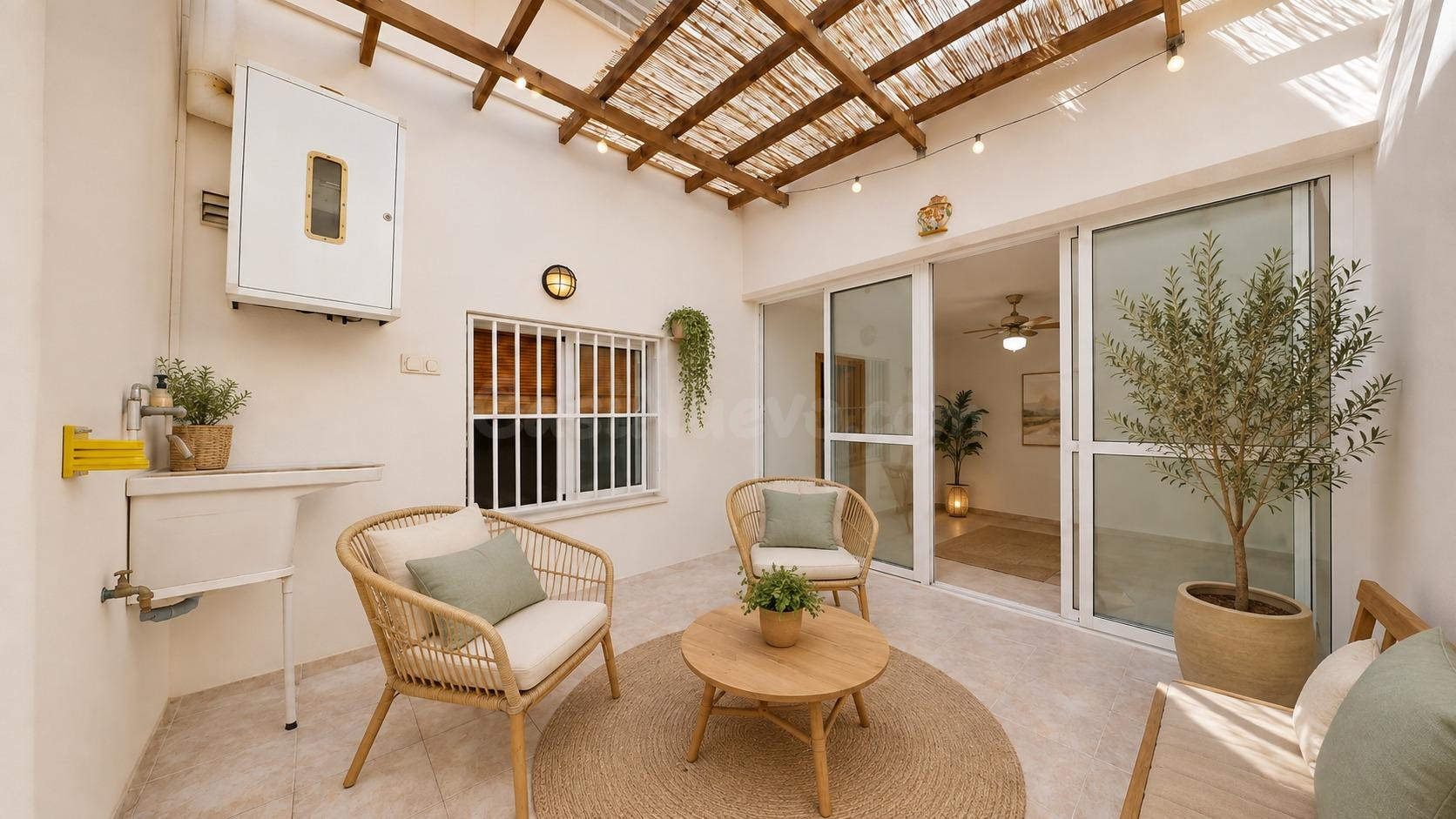 TU NUEVO HOGAR EN LA ROMANILLA: ESPACIO, LUZ Y UNA UBICACIÓN - foto 5