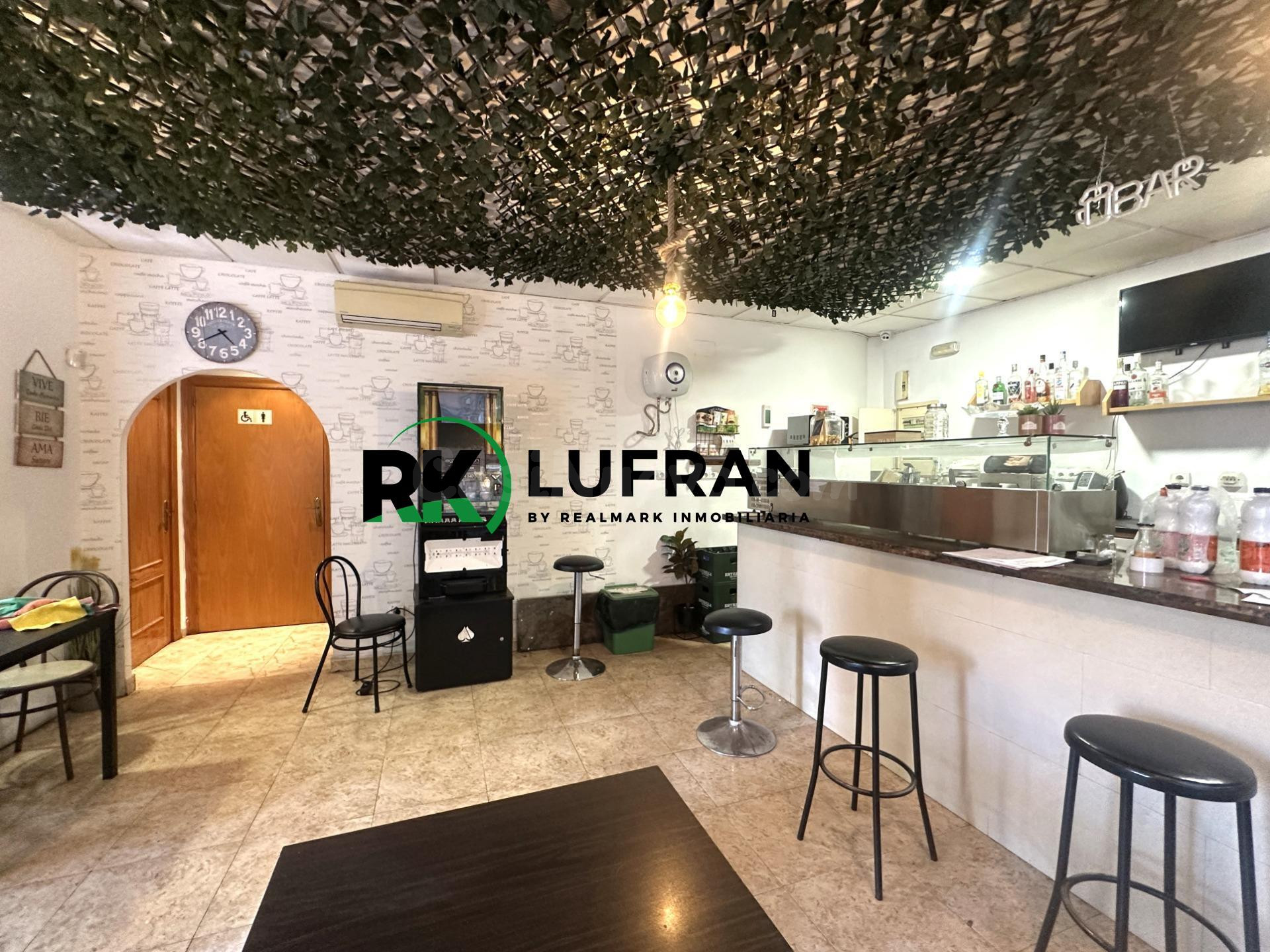 CAFETERIA EN TRASPASO EN ALICANTE - ZONA PLA CAROLINAS - foto 4