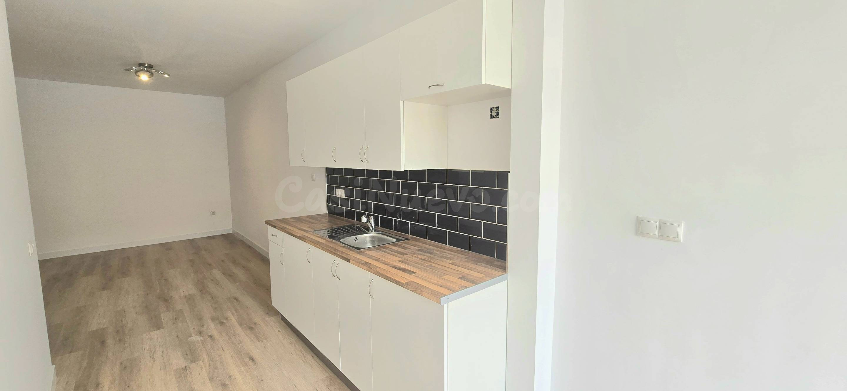 ¡Oportunidad en La Isleta! Apartamento de 1 dormitorio recié - foto 3